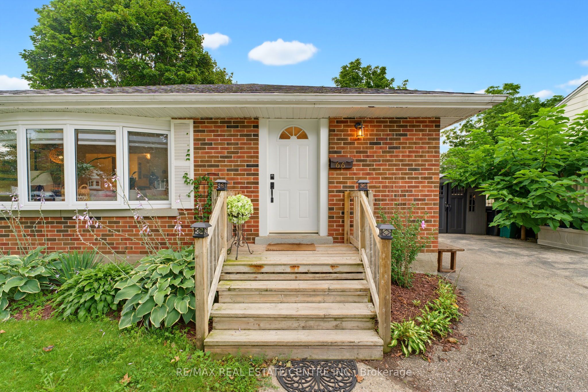 66 Scrimger Avenue, Cambridge, ON N1R 4W3 photo 3
