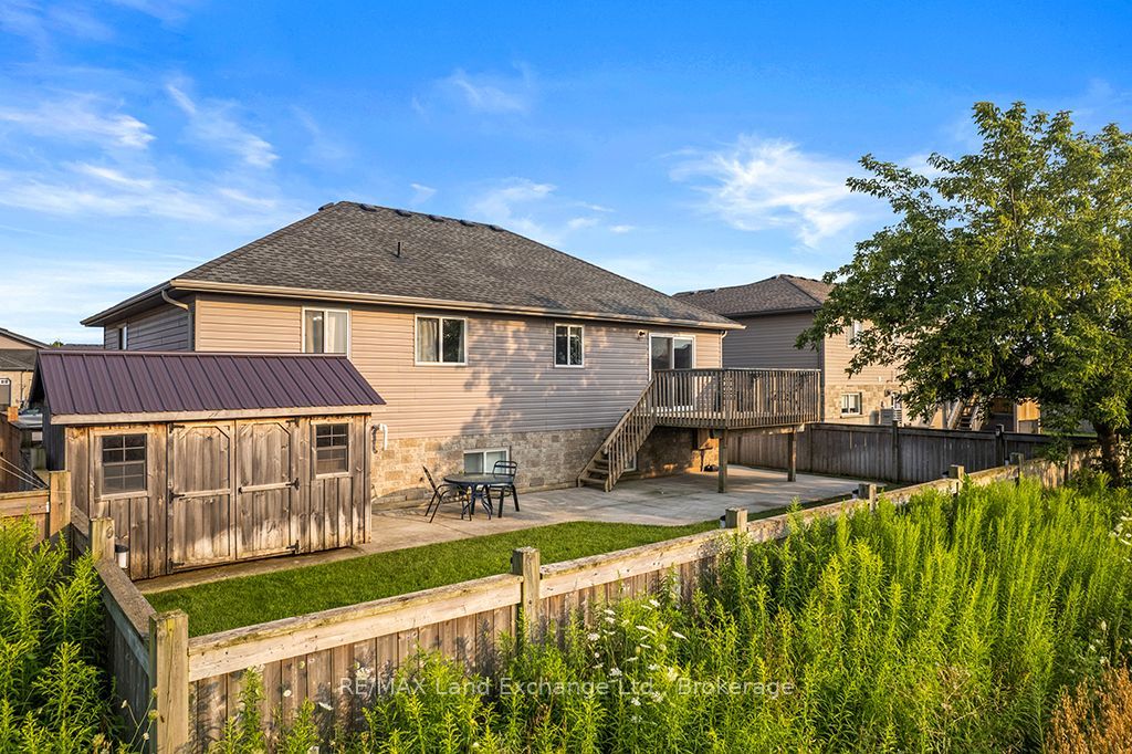 298 Stickel Street, Saugeen Shores, ON N0H 2C1 photo 2