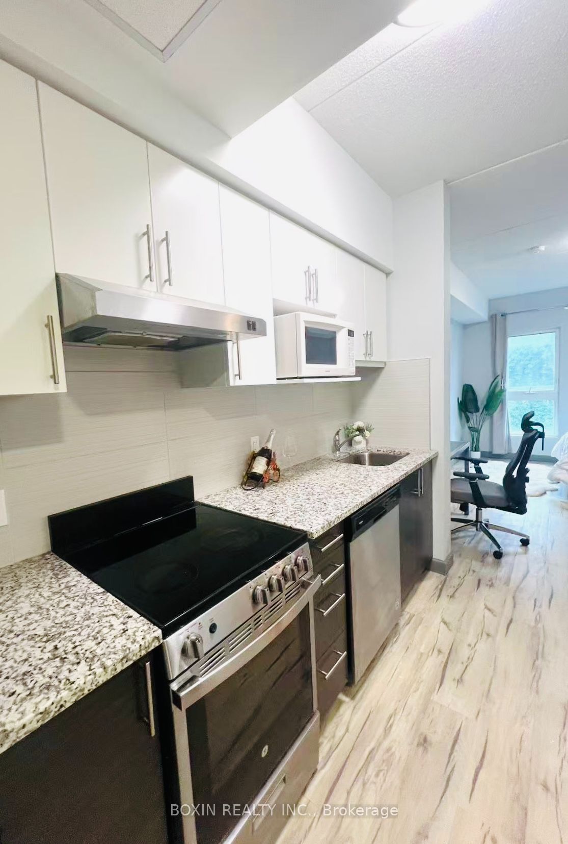 77 Leland Street 319, Hamilton, ON L8S 3A1 photo 4