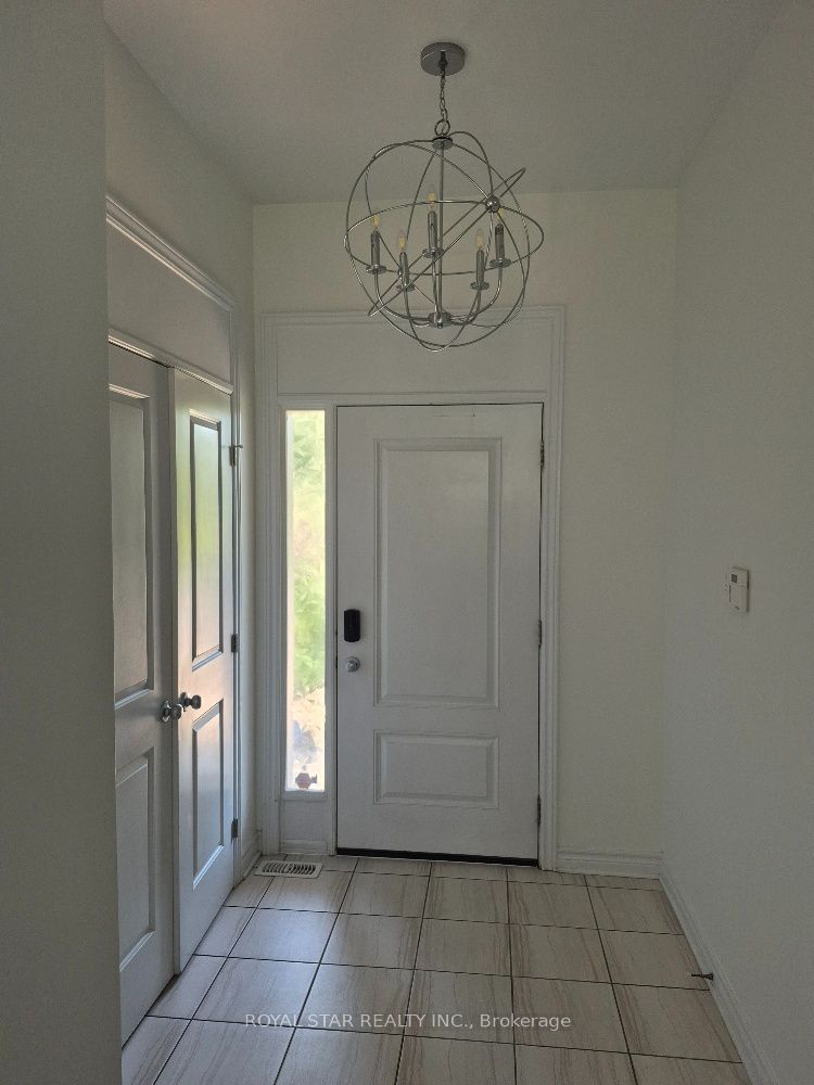 130 Helen Rapp Way S, Blossom Park - Airport and Area, ON K1T 0N4 photo 3
