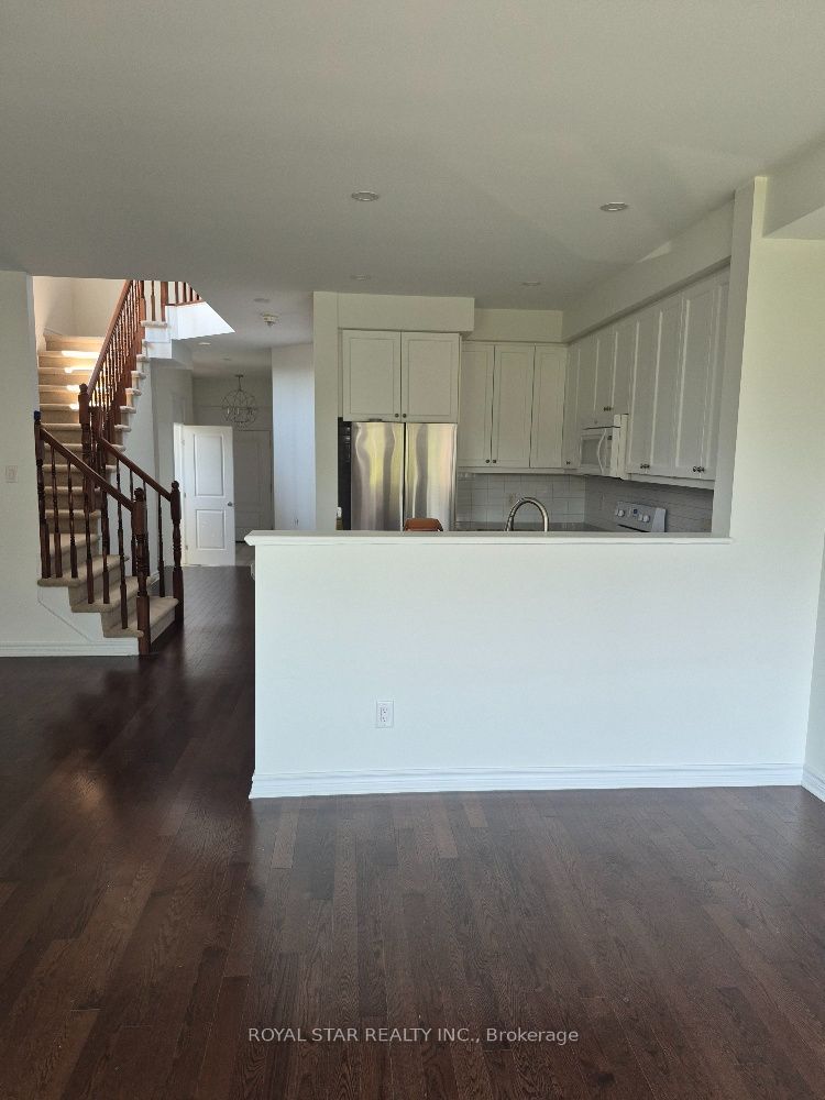 130 Helen Rapp Way S, Blossom Park - Airport and Area, ON K1T 0N4 photo 5