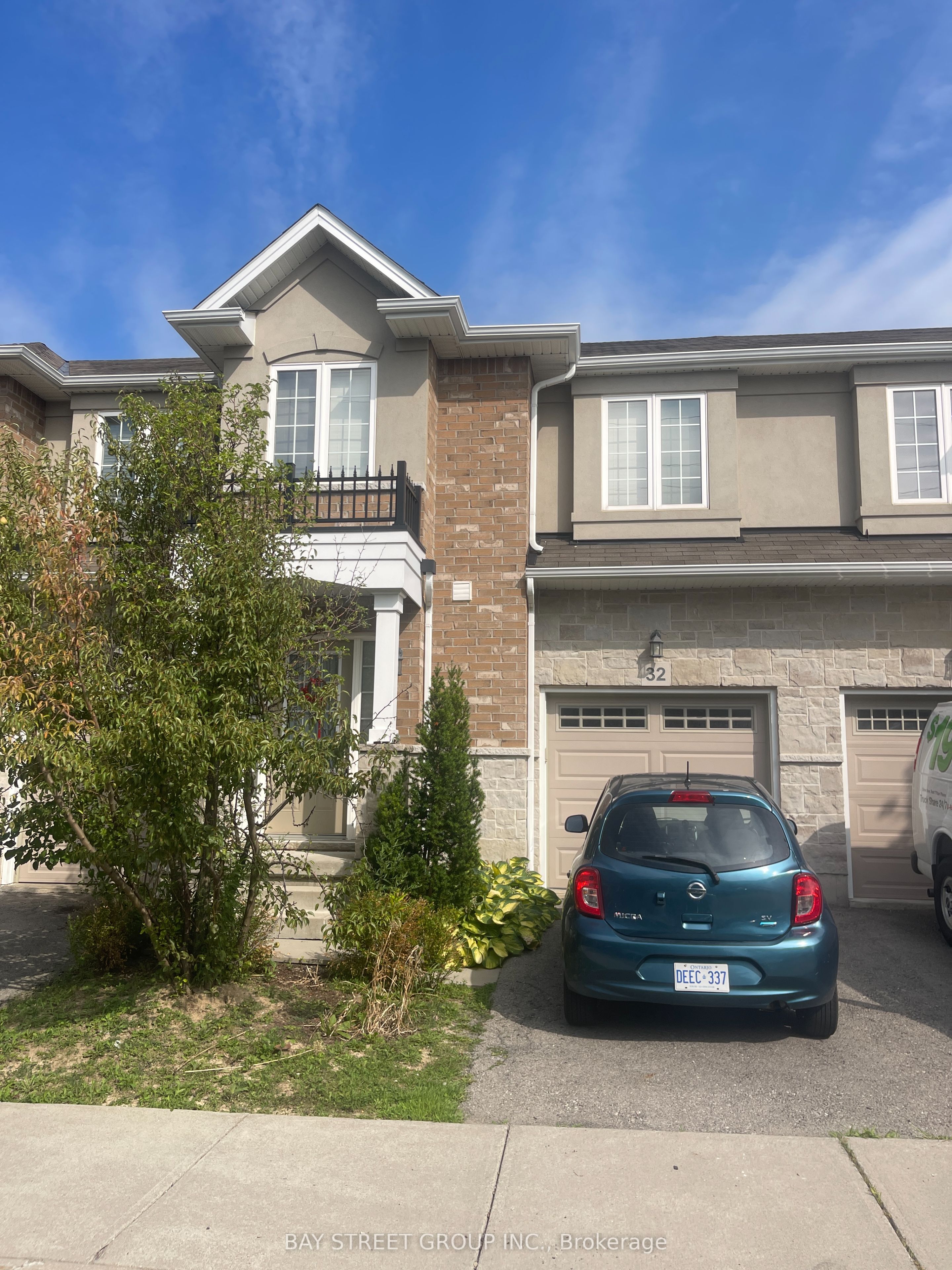 90 Raymond Road 32, Hamilton, ON L9K 0J6
