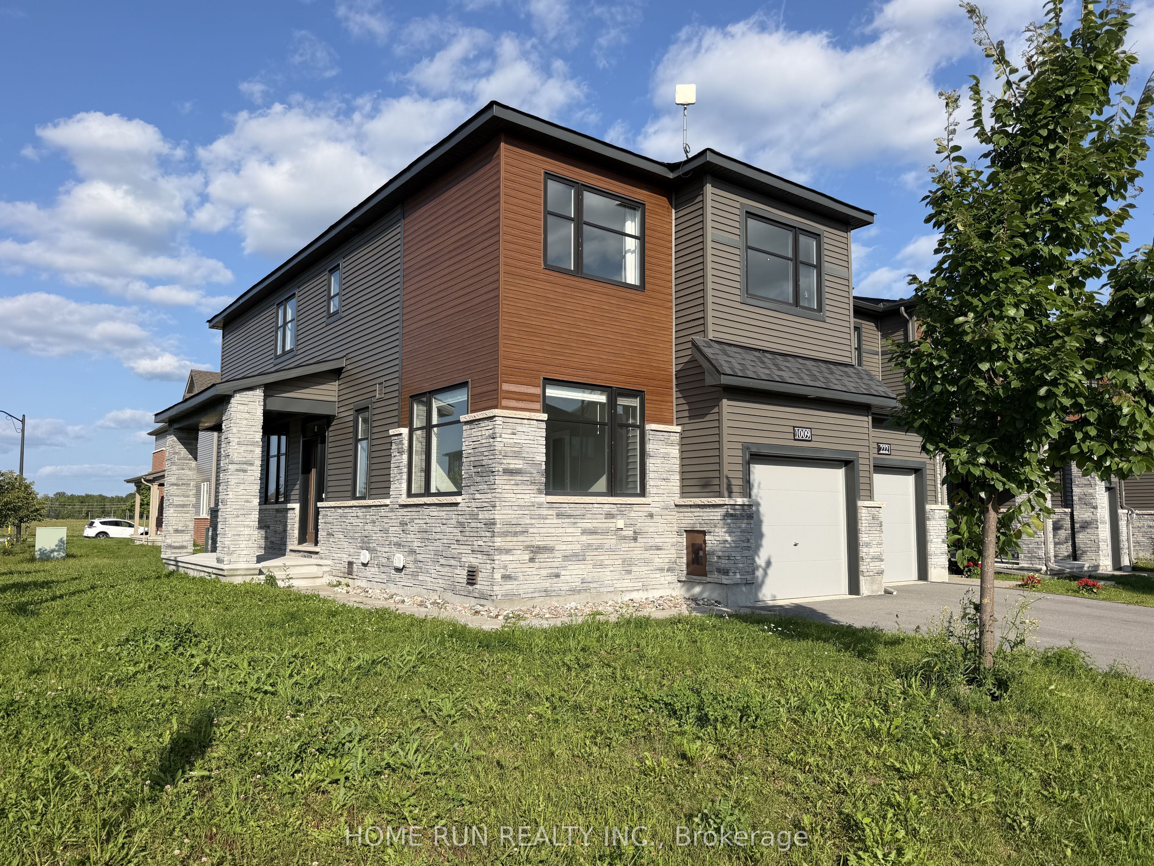 1009 Ballyhale Heights, Barrhaven, ON K2J 6Y5