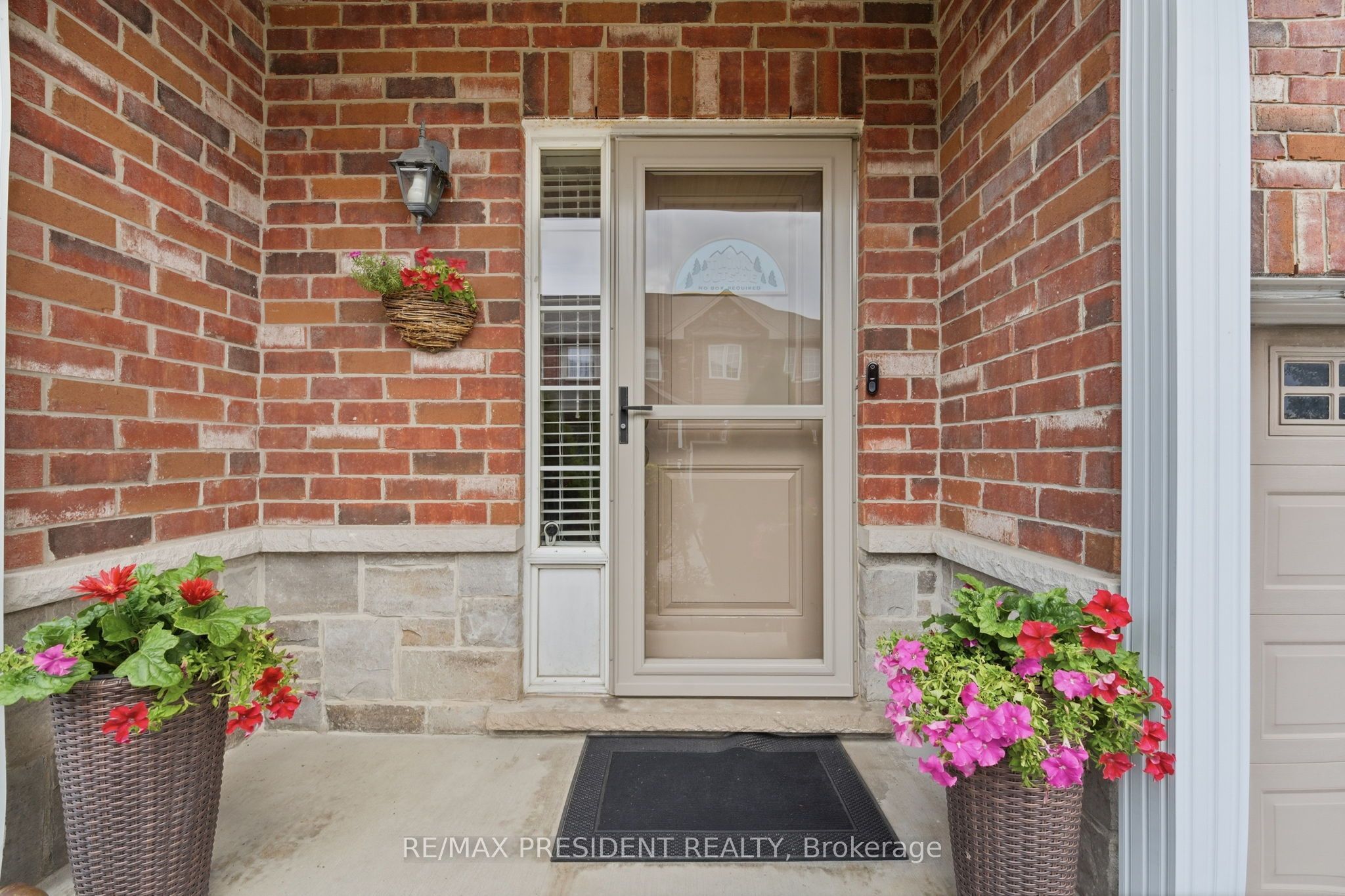 45 SEABREEZE Crescent 23, Hamilton, ON L8E 0G1 photo 3