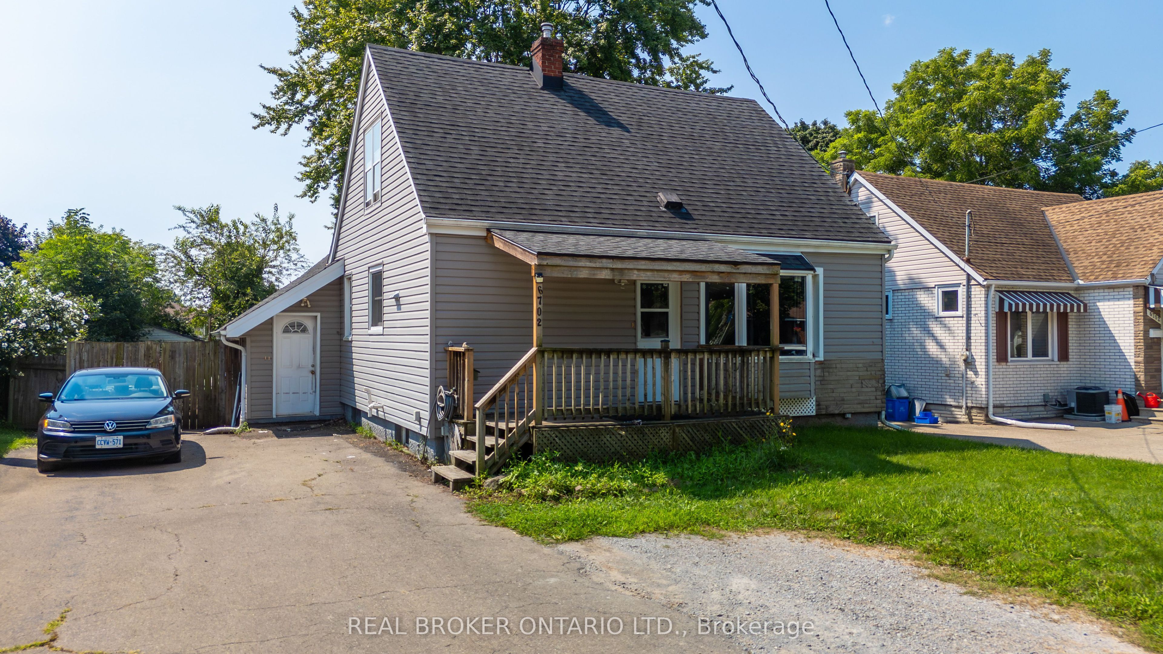 6702 Dunn Street, Niagara Falls, ON L2G 2R1 photo 2
