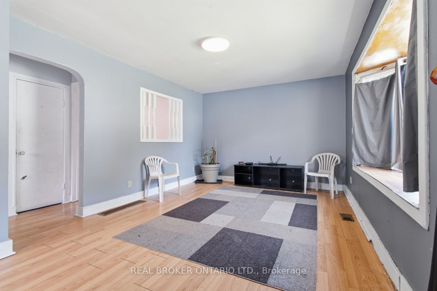 6702 Dunn Street, Niagara Falls, ON L2G 2R1 photo 5