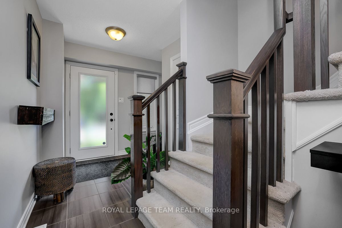206 Leather Leaf Terrace, Barrhaven, ON K2J 5B2 photo 3