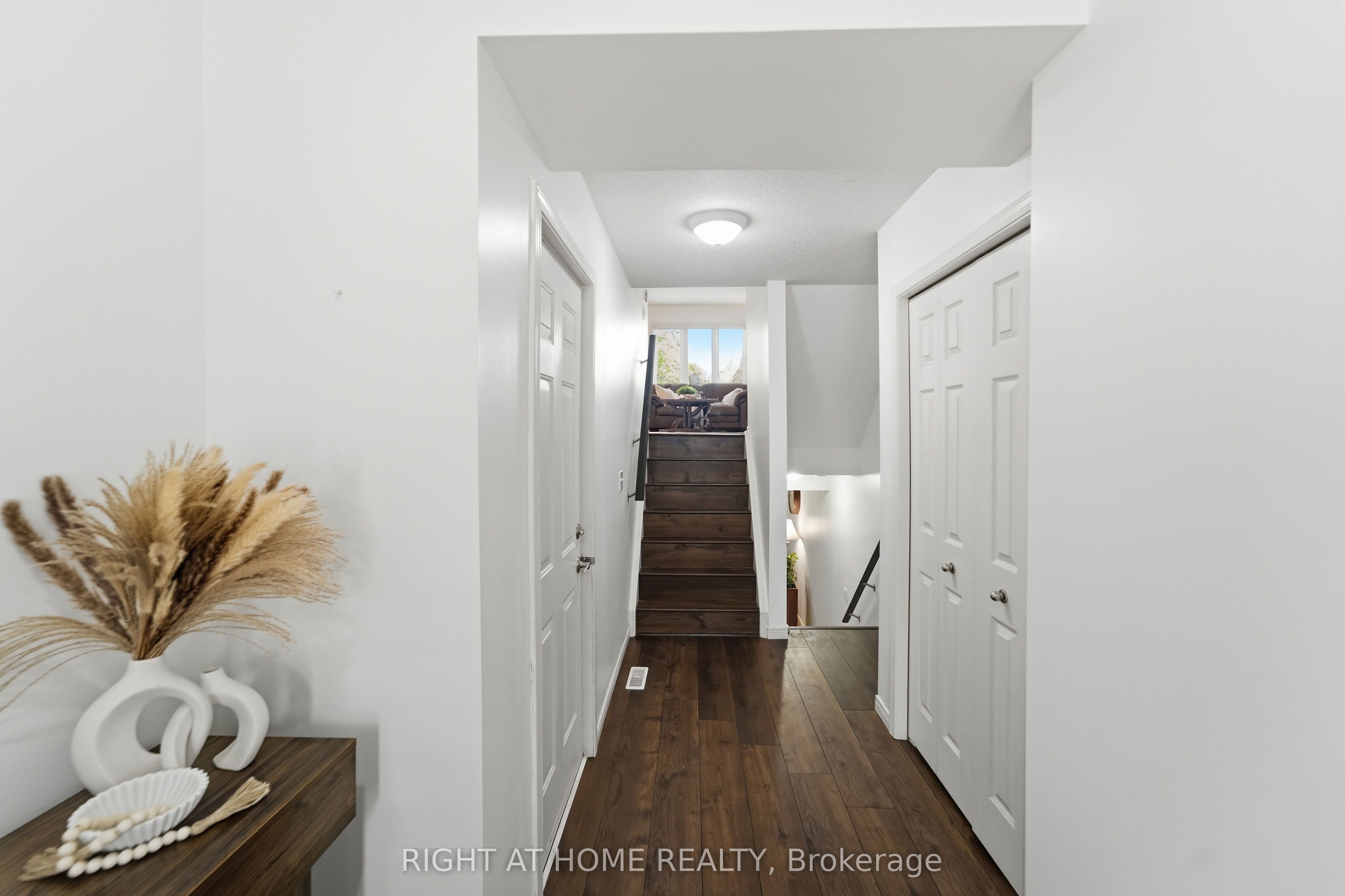 582 Hyde Park Road 7, London North, ON N6H 3S1 photo 4
