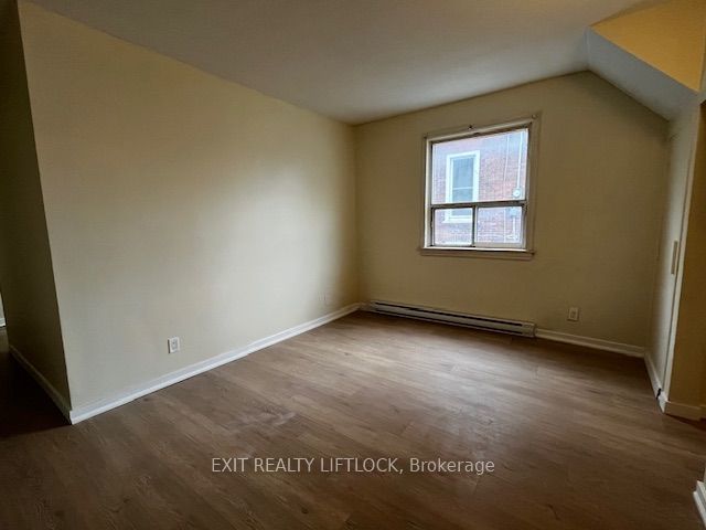 209 Stewart Street, Peterborough, ON K9J 3M6 photo 5