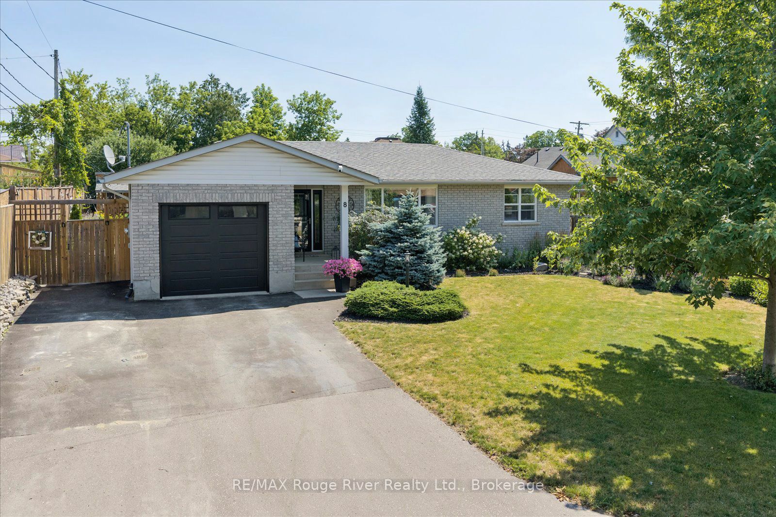 8 St. James Street, Kawartha Lakes, ON K9V 1L8