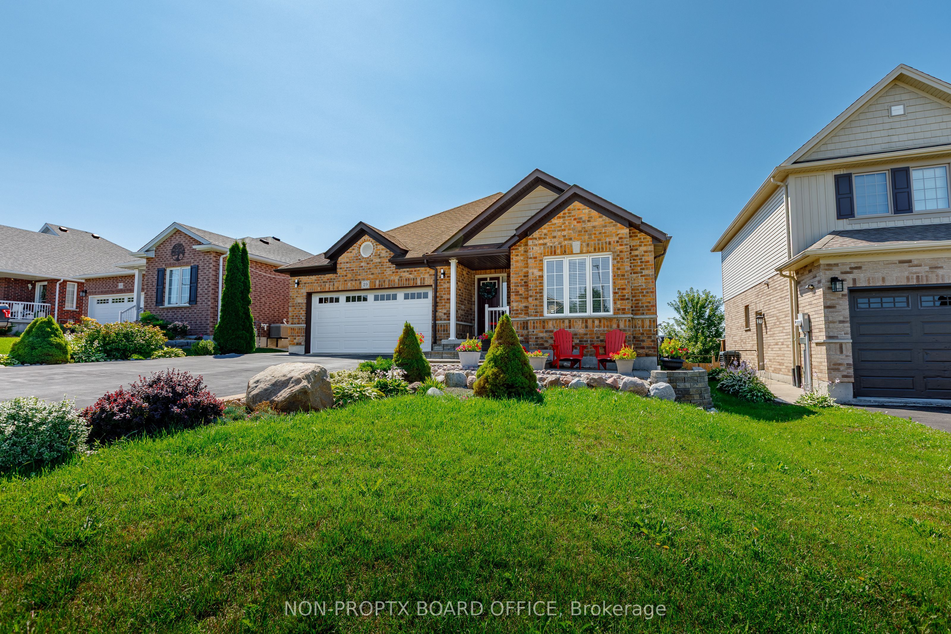29 English Crescent, Blandford-Blenheim, ON N0J 1S0 photo 2