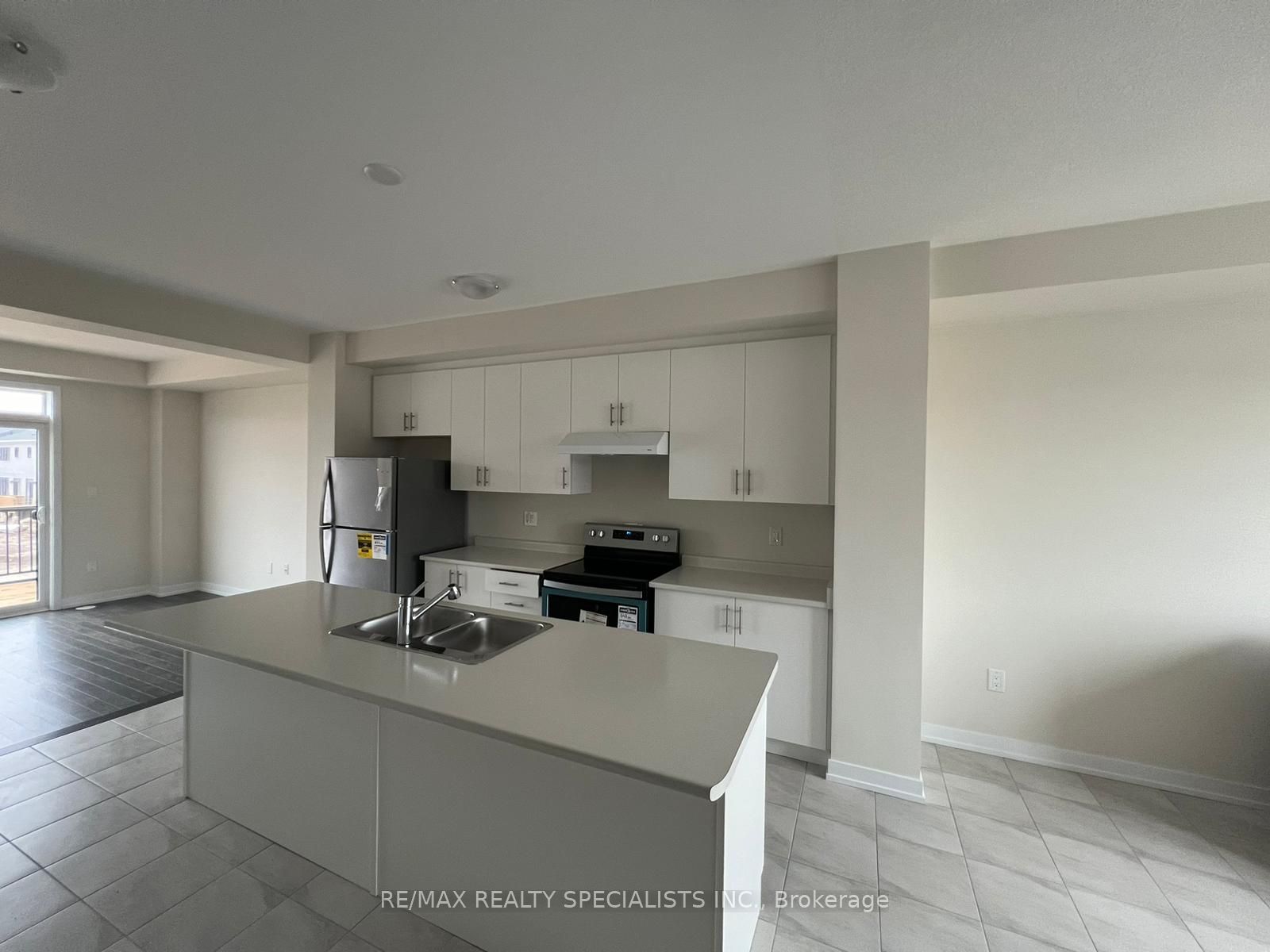 115 MELODY Lane, Thorold, ON L3B 0L4 photo 5