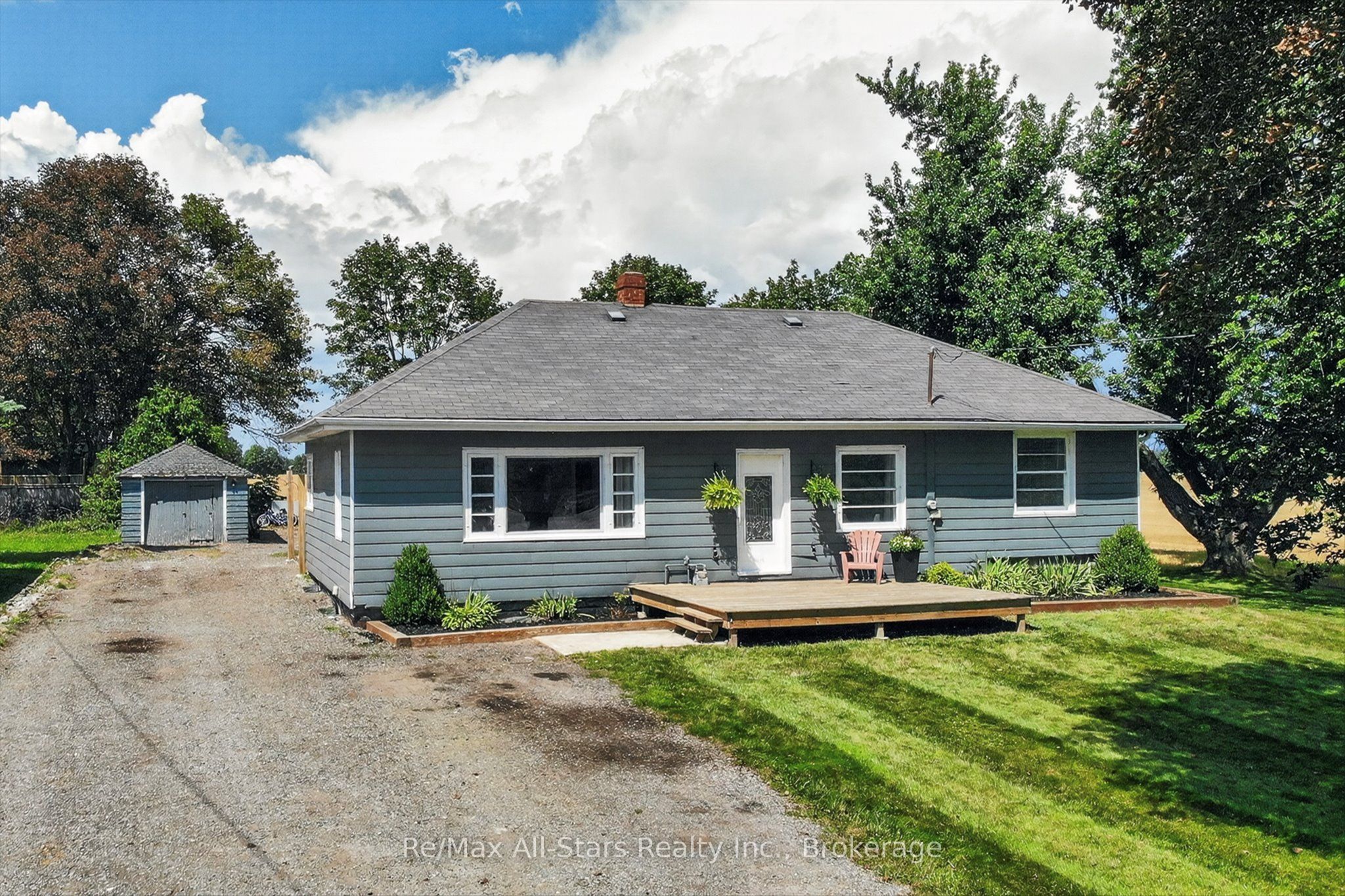 981 Highway 7, Kawartha Lakes, ON K0M 2M0 photo 2