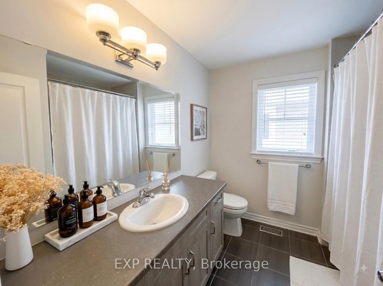 237 Brambling Way, Barrhaven, ON K2J 0T7 photo 5