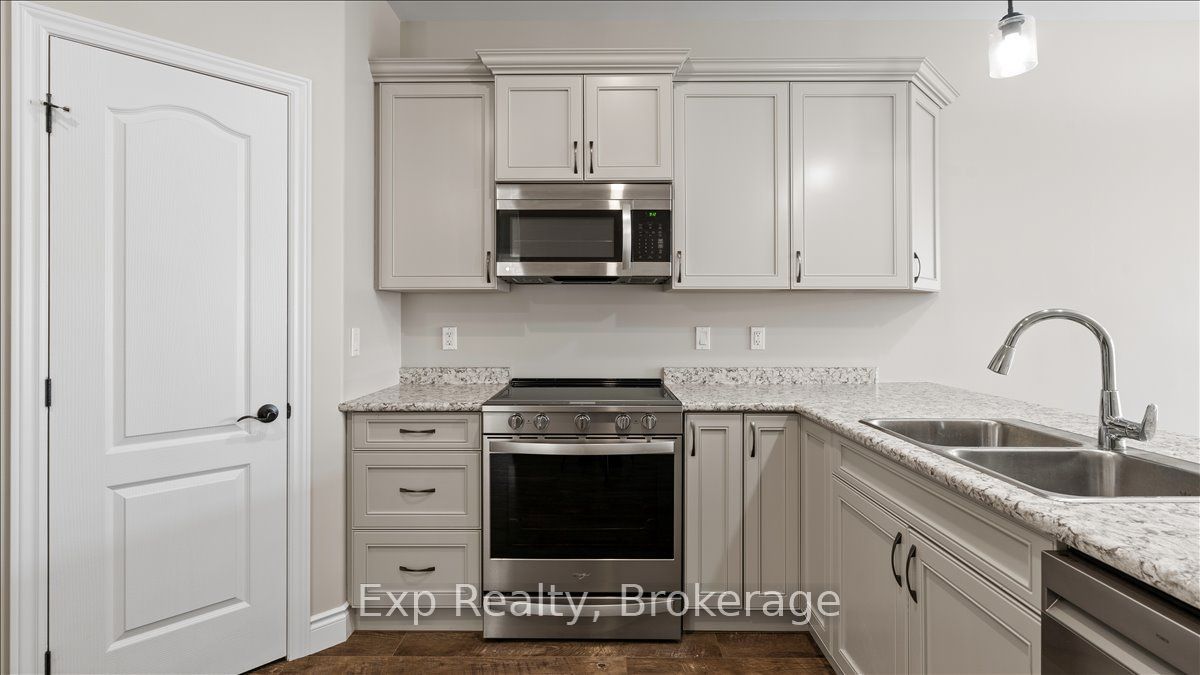 3 Farmington Crescent, Belleville, ON K8N 0J9 photo 5