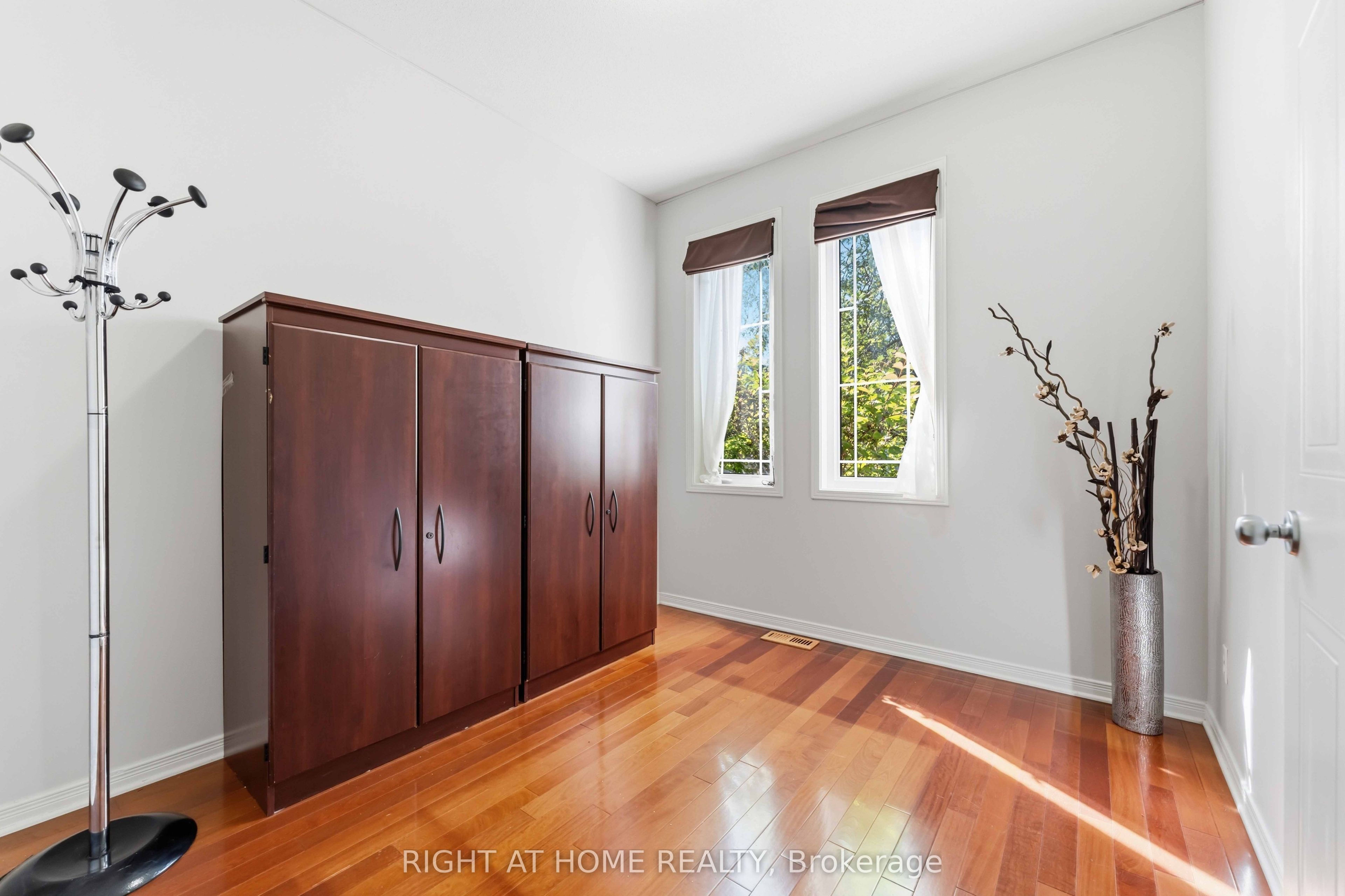 259 Sorento Street, Barrhaven, ON K2J 0B4 photo 3