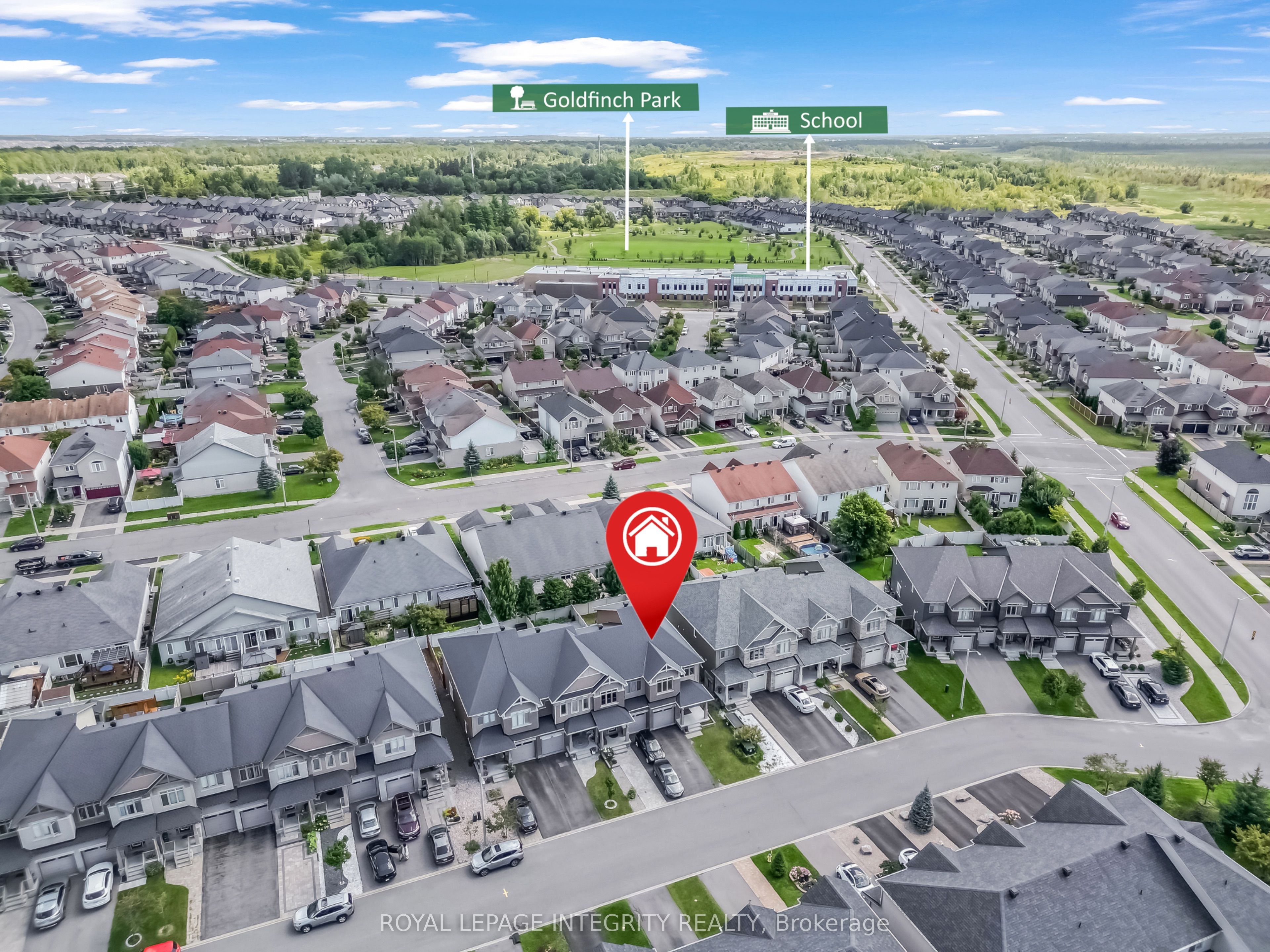 216 Gossamer Street, Orleans - Convent Glen and Area, ON K1C 7G4 photo 3