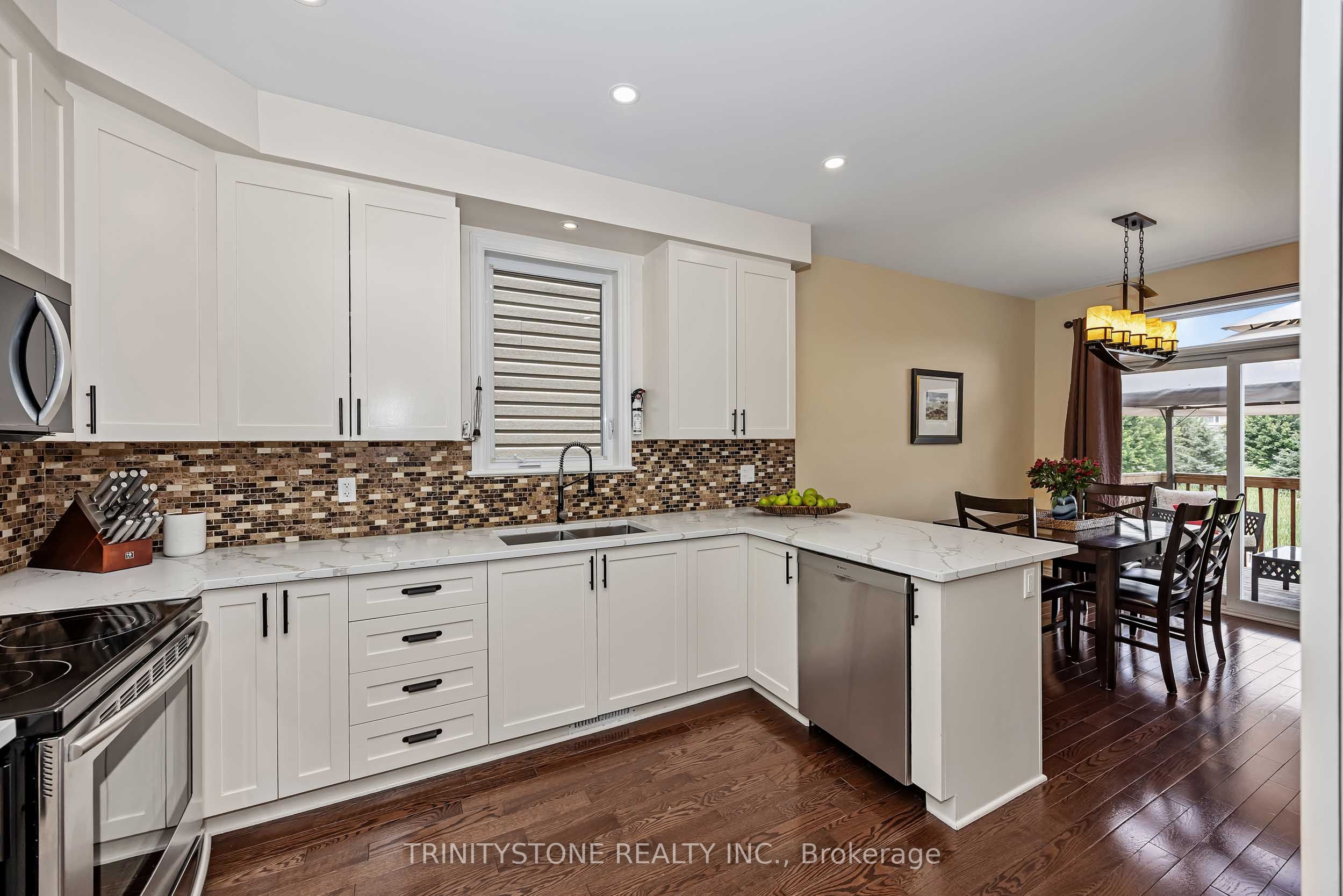1114 Northgraves Crescent, Kanata, ON K2M 0C7 photo 3