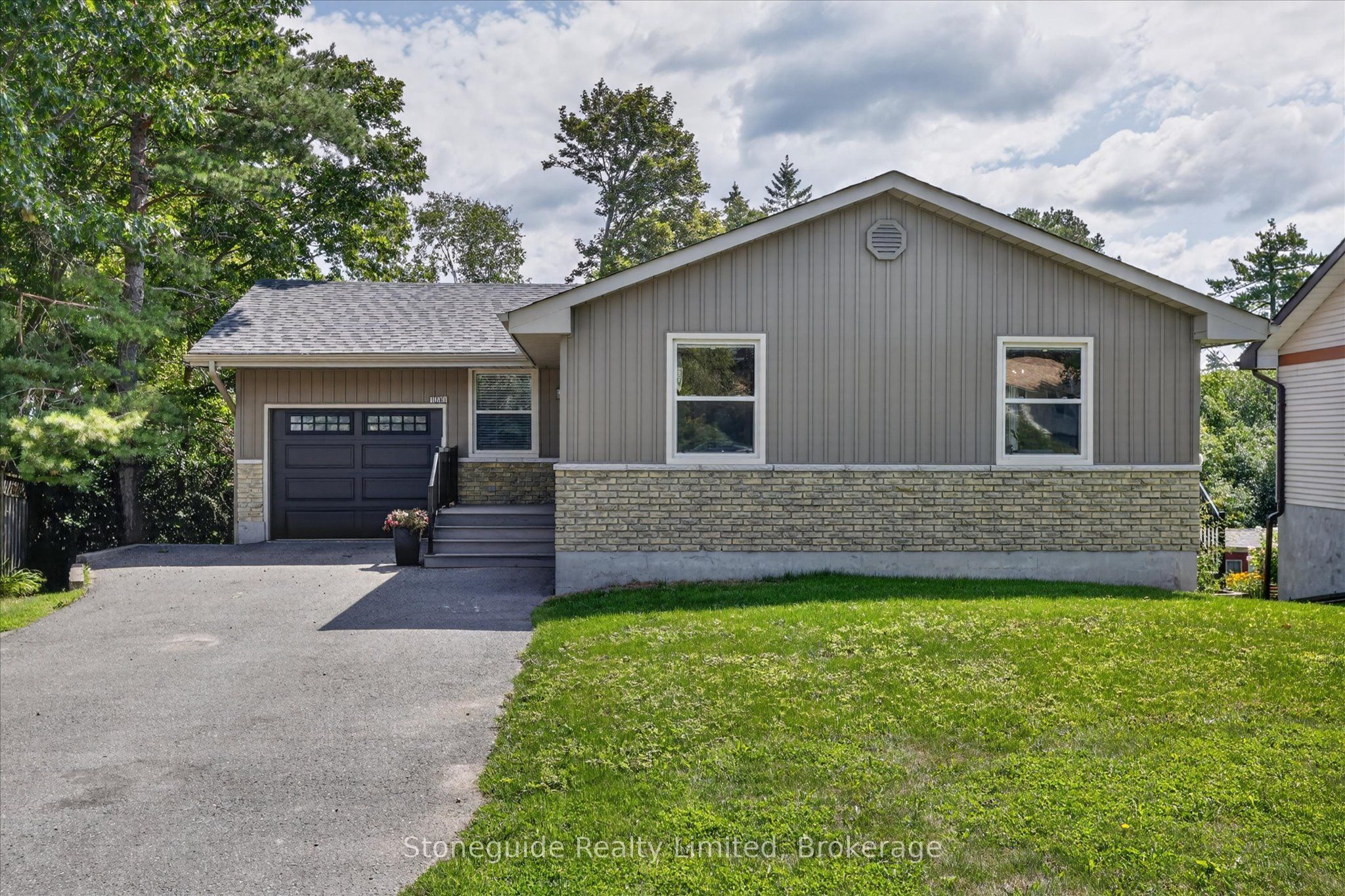 1261 Pulpit Road, Peterborough, ON K9K 1H4