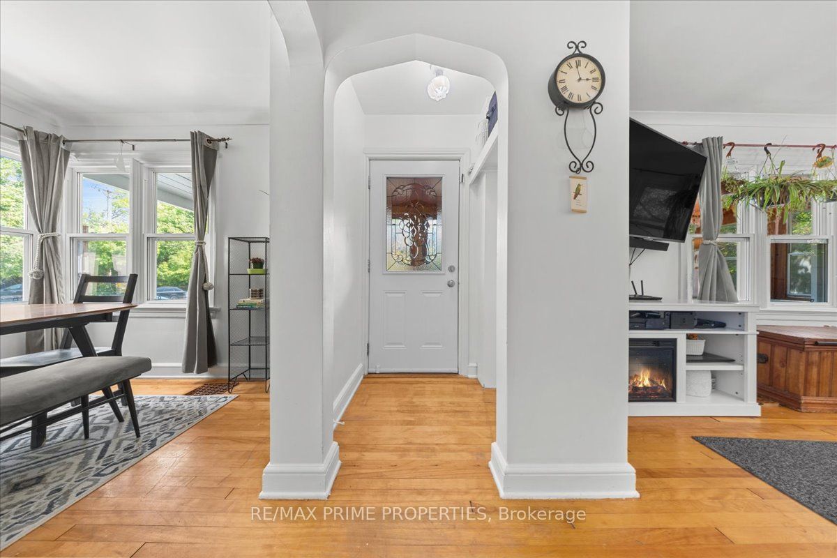 1273 Thames Street, Carlington - Central Park, ON K1Z 7N1 photo 2