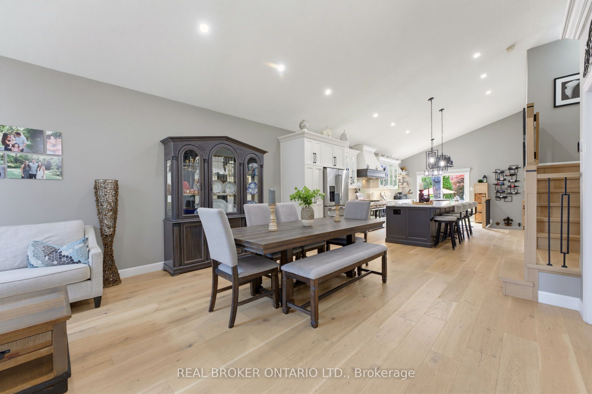 64 Carmichael Crescent, Brantford, ON N3R 8A9 photo 5