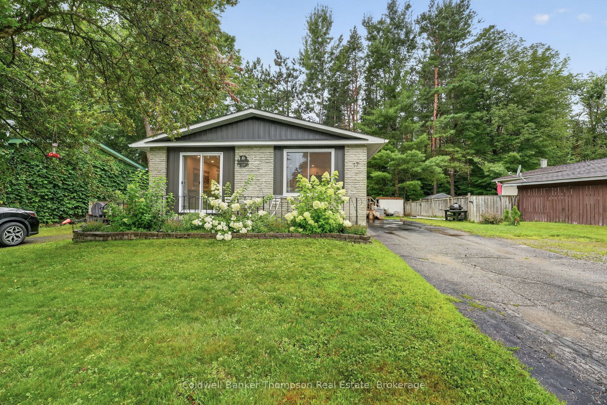 17 Dudley Drive, Bracebridge, ON P1L 1K2