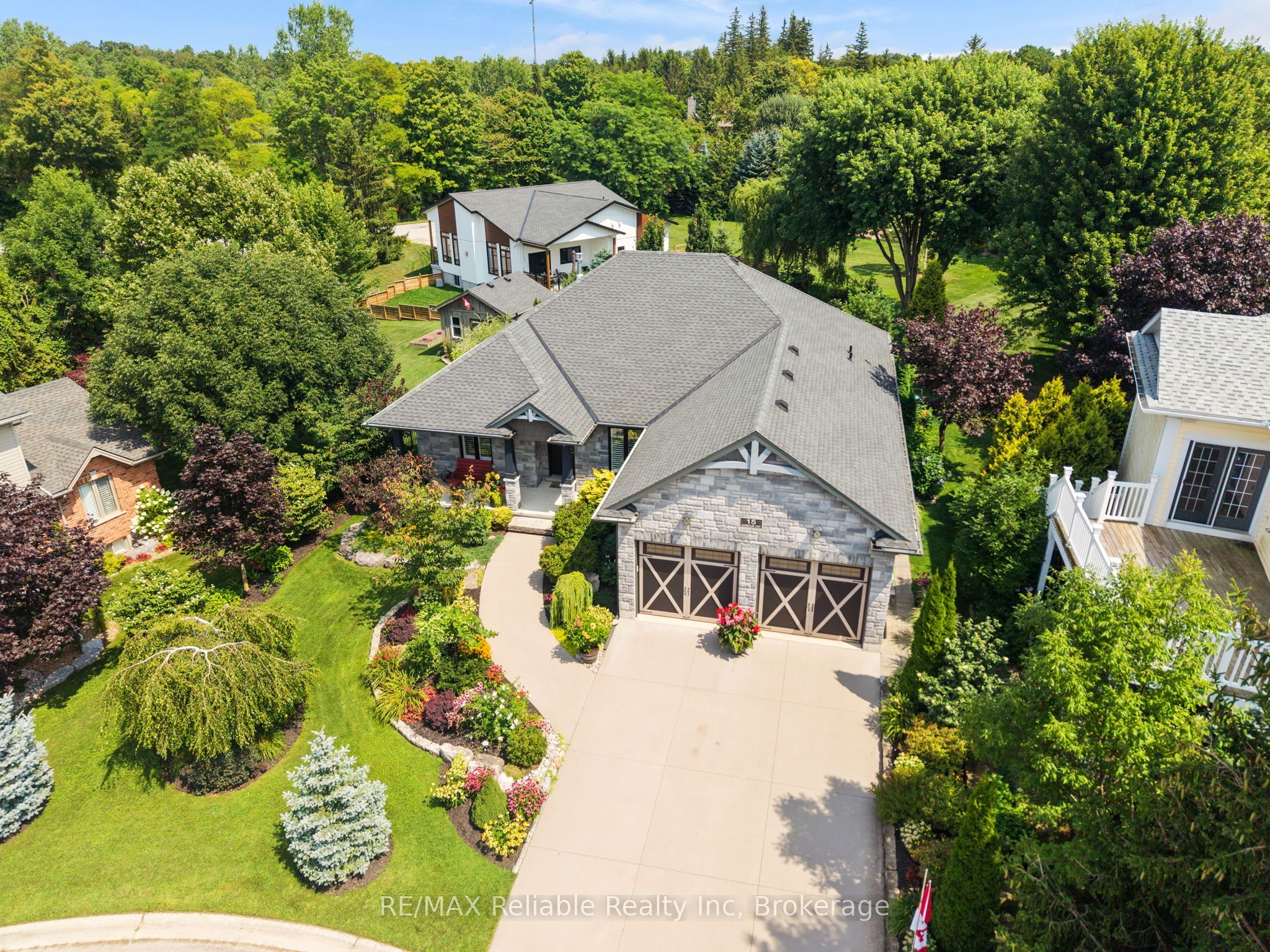 15 Harbour Court, Bluewater, ON N0M 1G0 photo 2