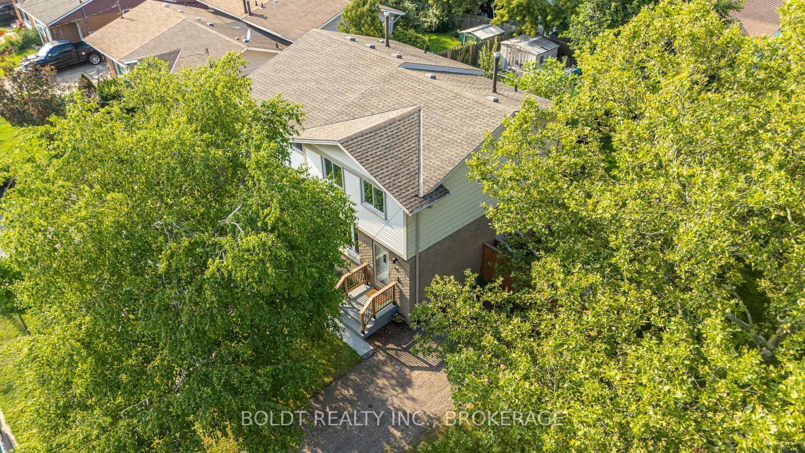 47 Brackencrest Road, St. Catharines, ON L2P 3K7