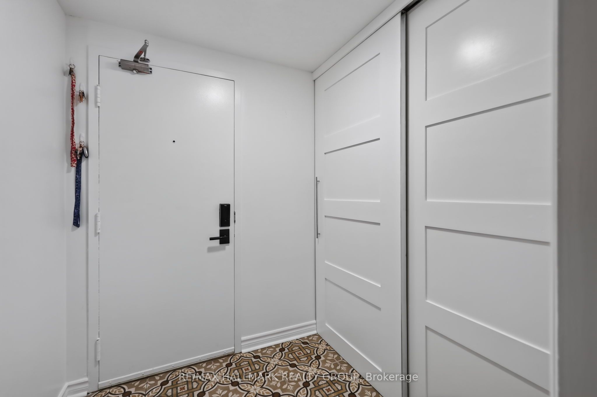 6434 Bilberry Drive 109, Orleans - Convent Glen and Area, ON K1C 4P5 photo 3