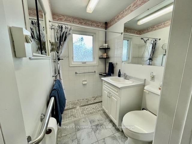 76 Memorial Avenue, Dryden, ON P8N 2M2 photo 5