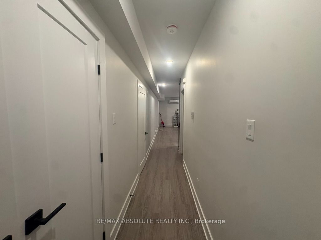 300 Elmgrove Avenue 4, Westboro - Hampton Park, ON K1Z 6V1 photo 5