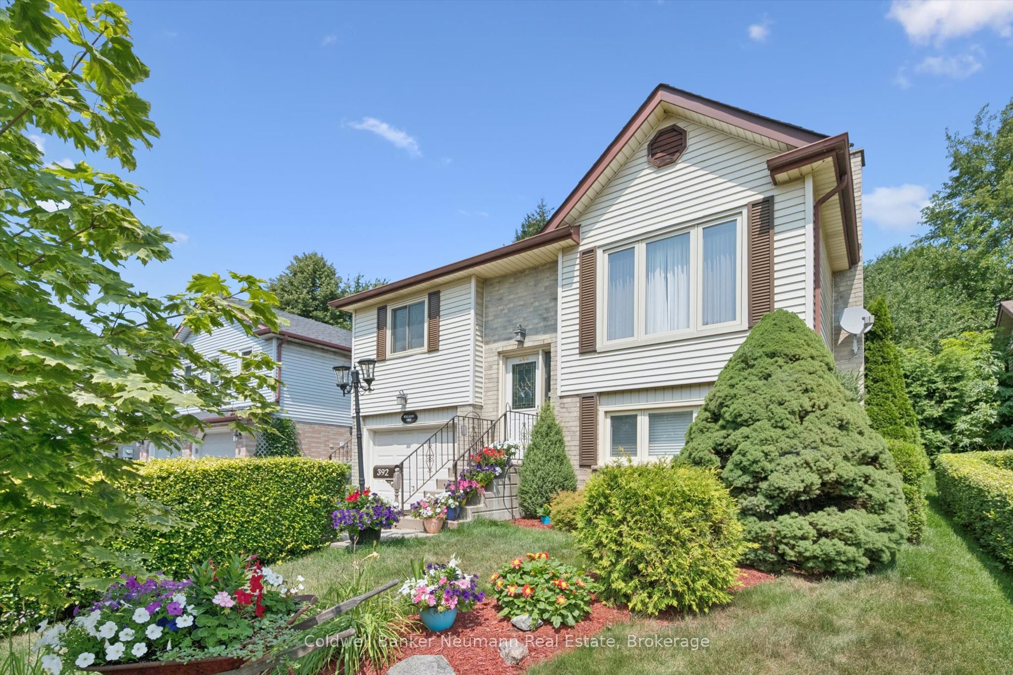392 Imperial Road S, Guelph, ON N1K 1K3 photo 3