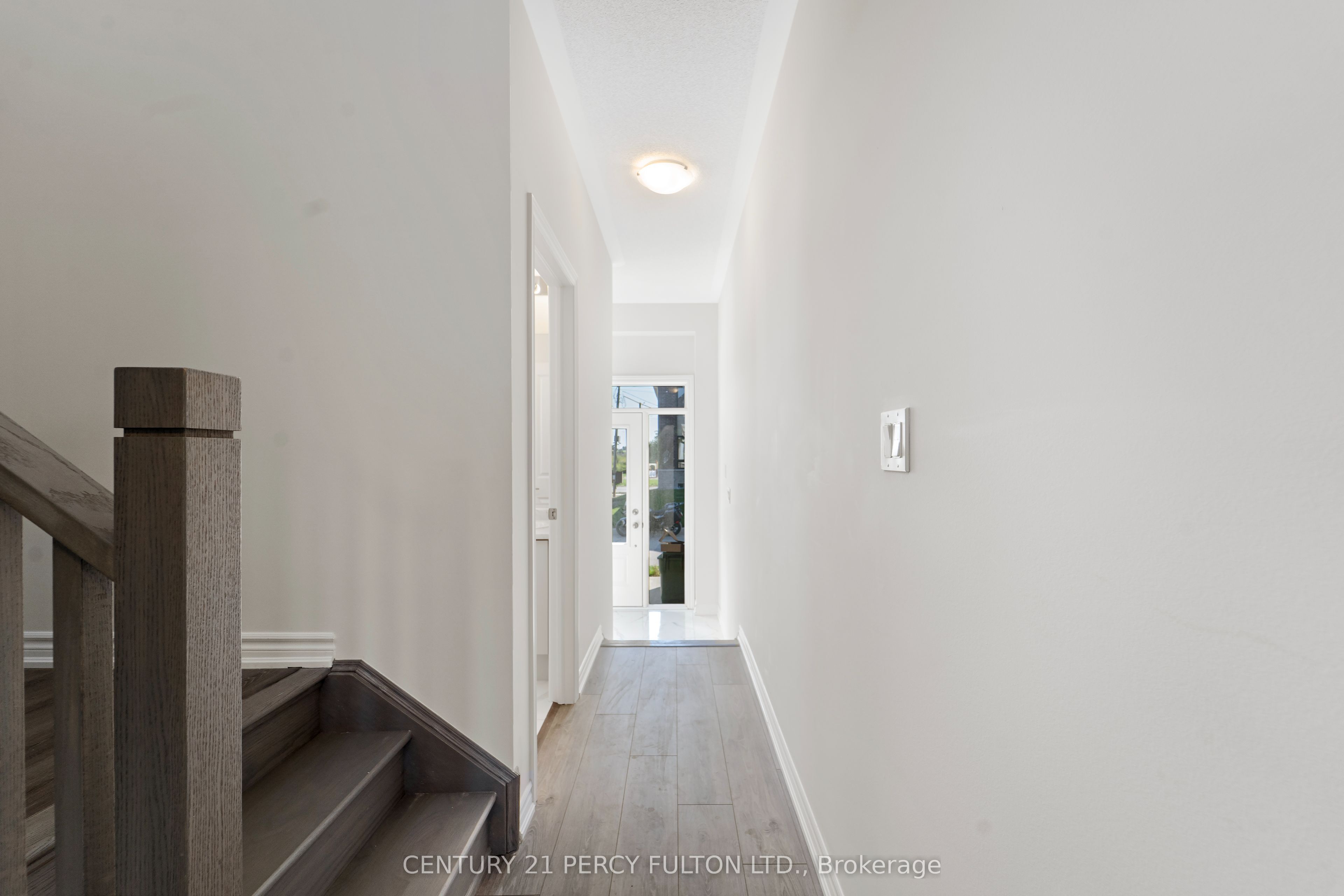 47 Watts Mews, Kawartha Lakes, ON K9V 0T6 photo 4