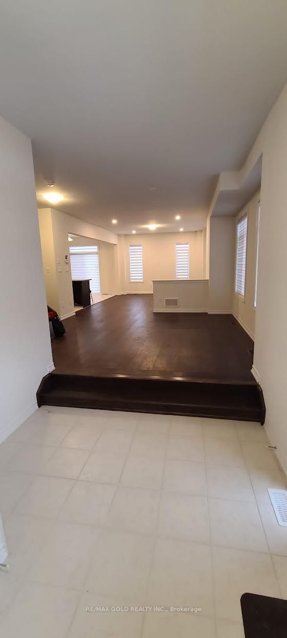 19 Moriarity Drive, Brant, ON N3L 0K4 photo 5