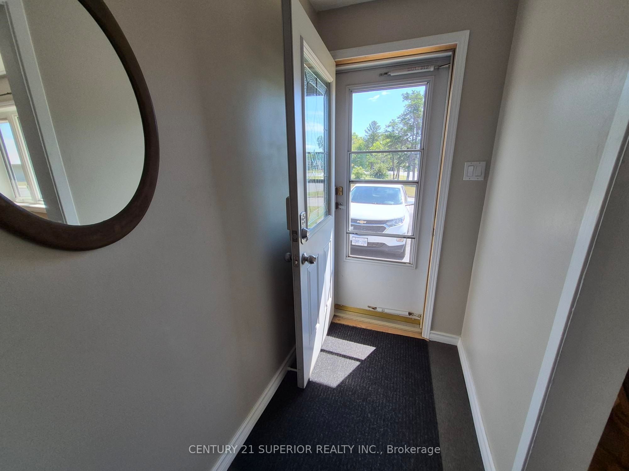 1 Laurier Ave, Terrace Bay, ON P0T 2W0 photo 5