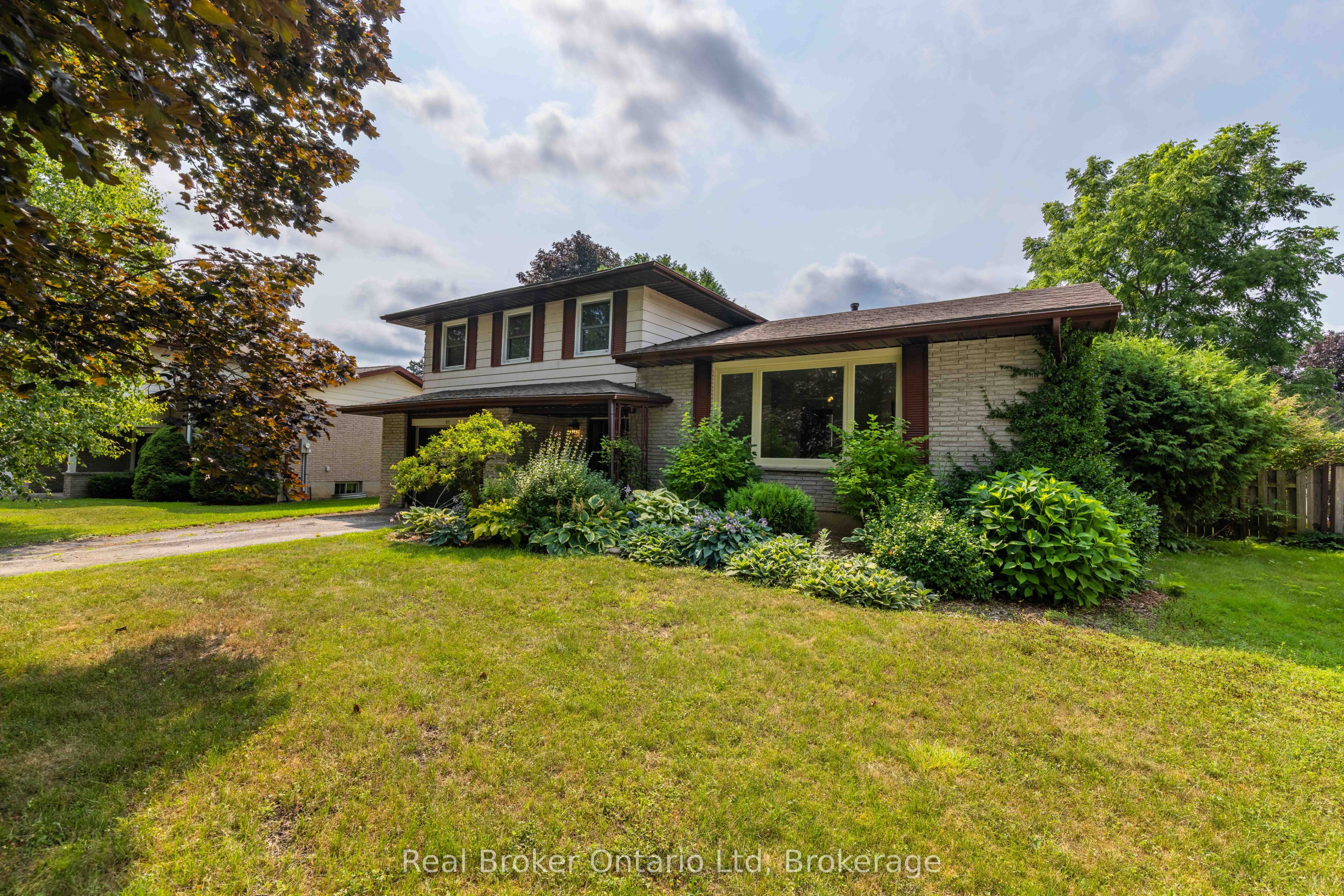 481 4th 'A' Street W, Owen Sound, ON N4K 3K2 photo 2