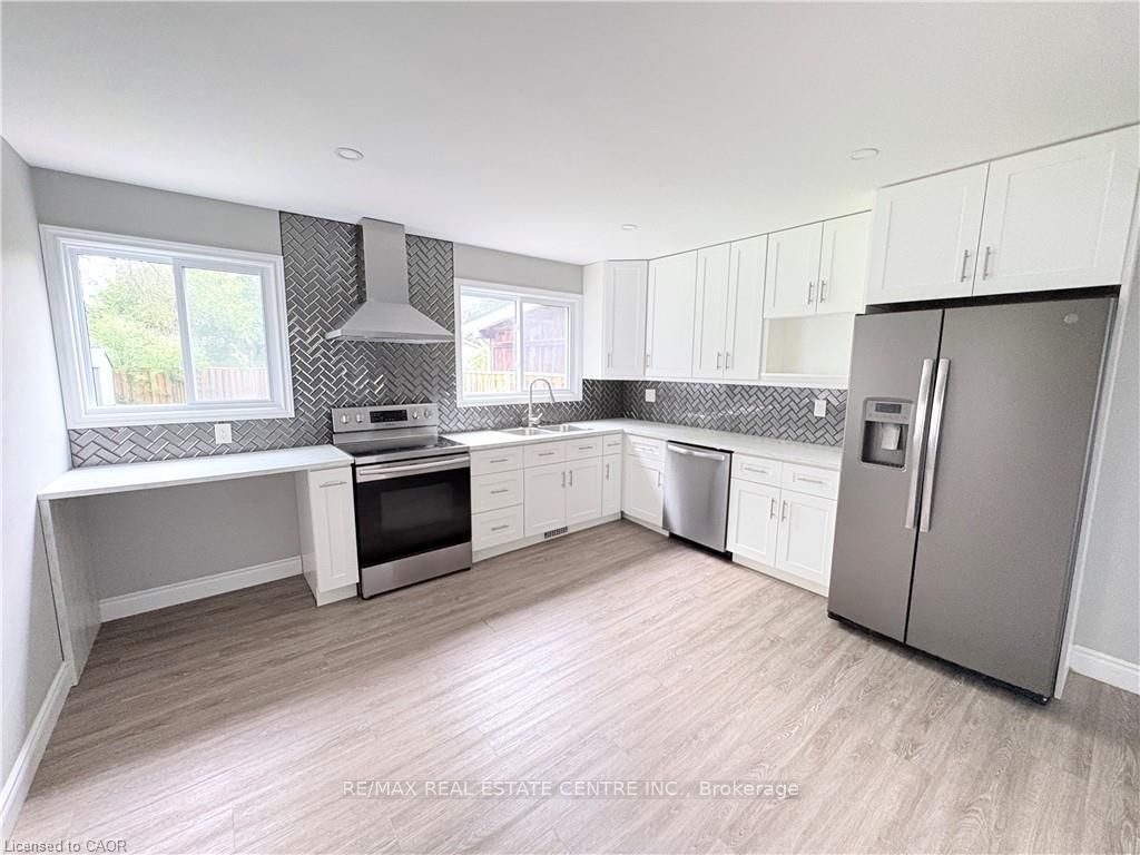 216 Brunswick Crescent, London North, ON N6G 3L2 photo 2