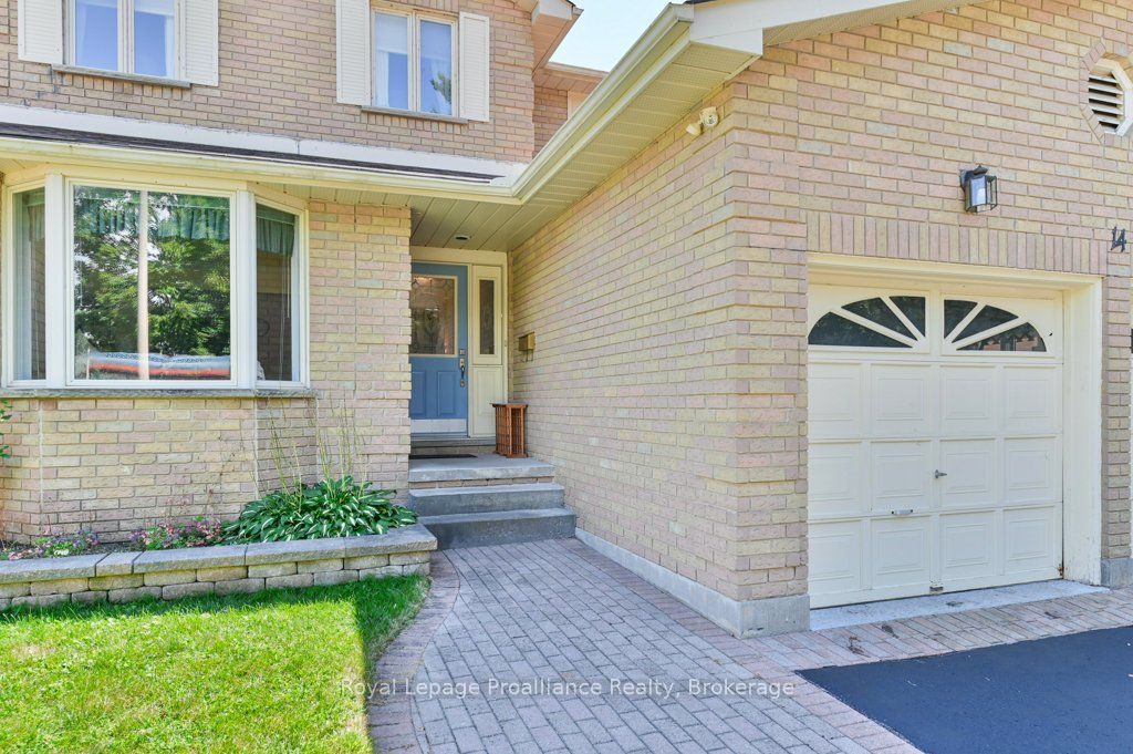 14 Parker Drive, Quinte West, ON K8V 6M9 photo 3