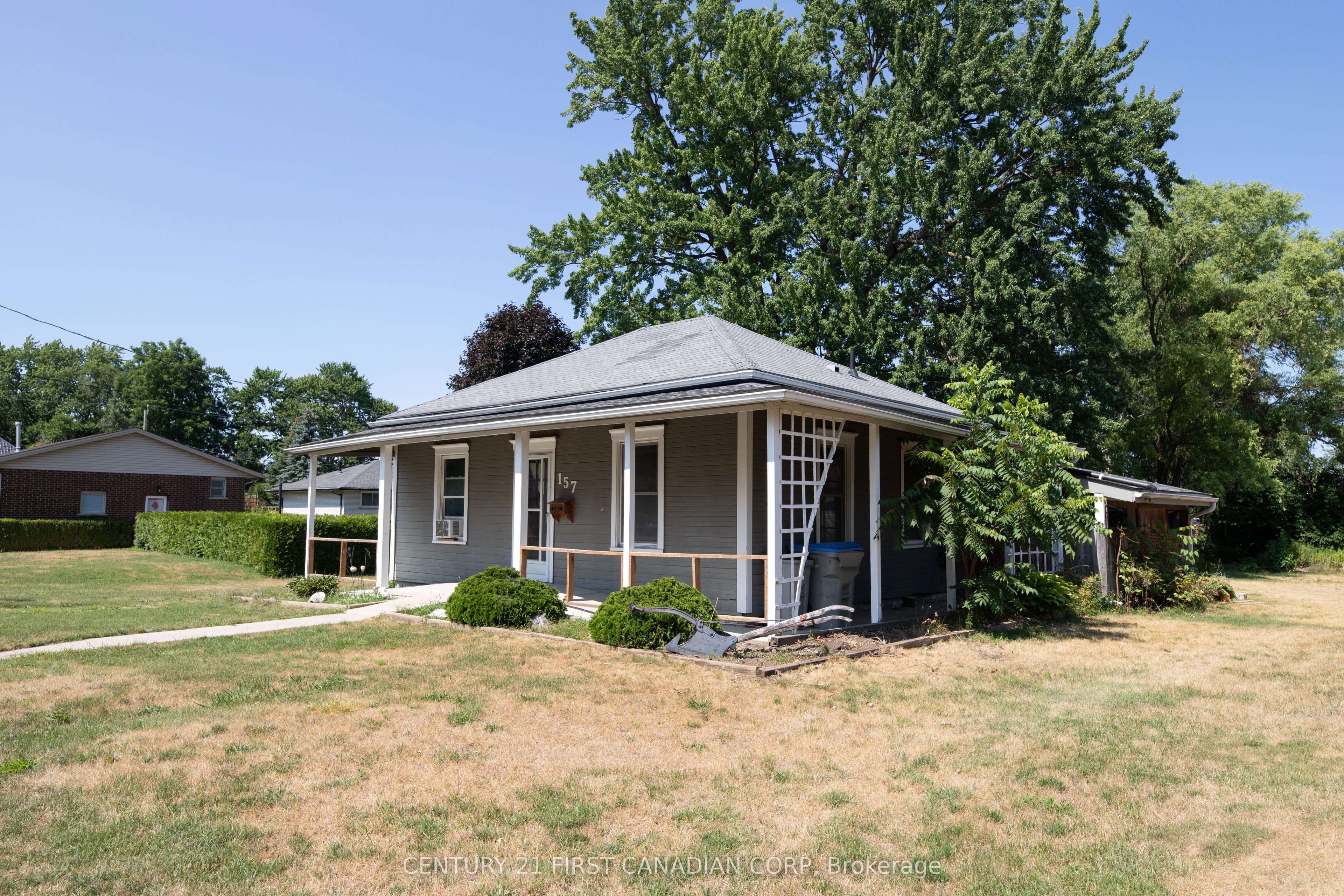 157 ADELAIDE Street, Strathroy-Caradoc, ON N7G 2V4