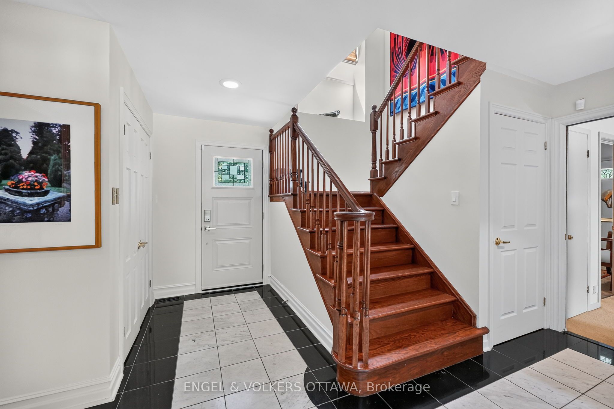 1907 Fairmeadow Crescent, Alta Vista and Area, ON K1H 7B8 photo 3