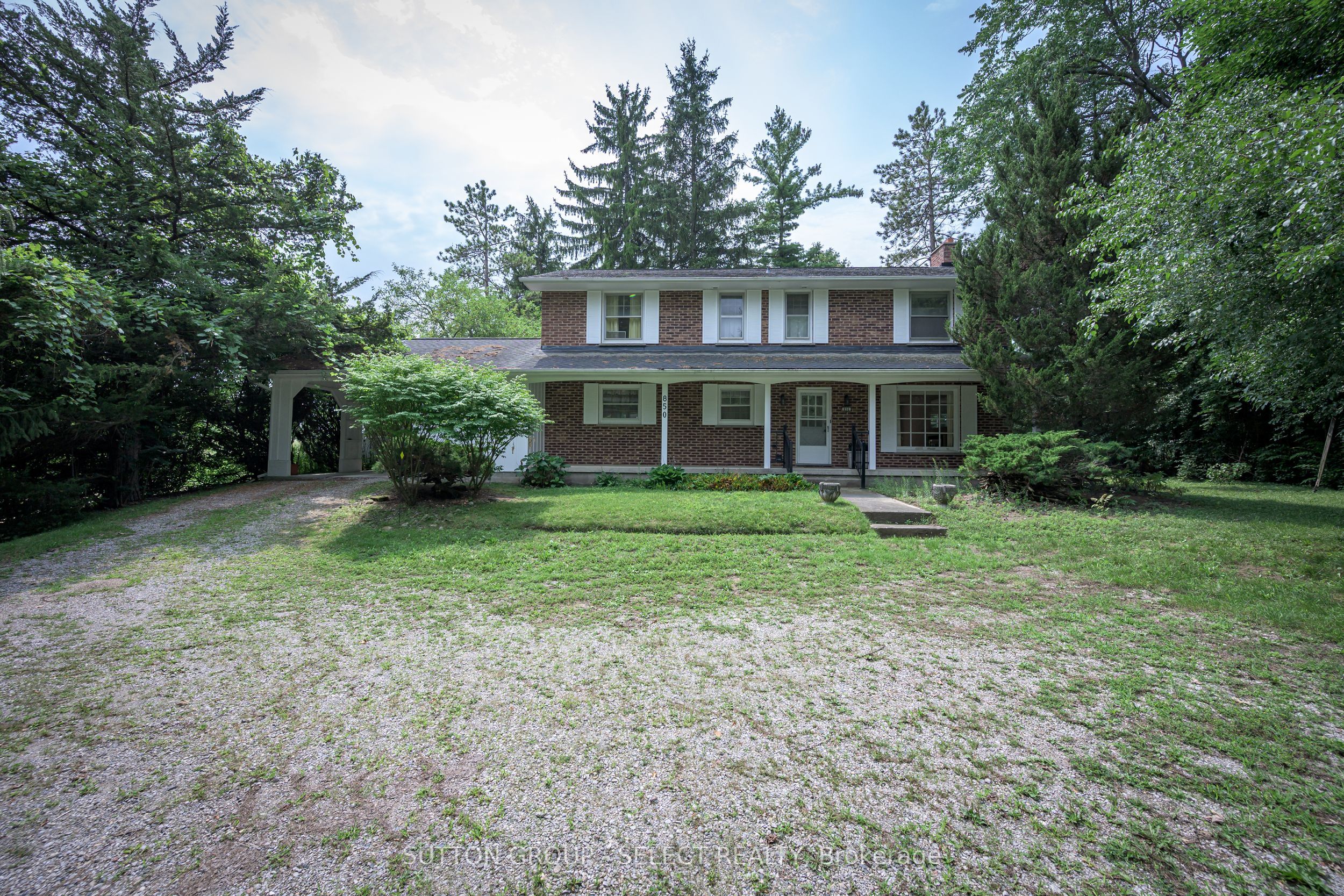 850 Commissioners Road W, London South, ON N6K 1C2 photo 3