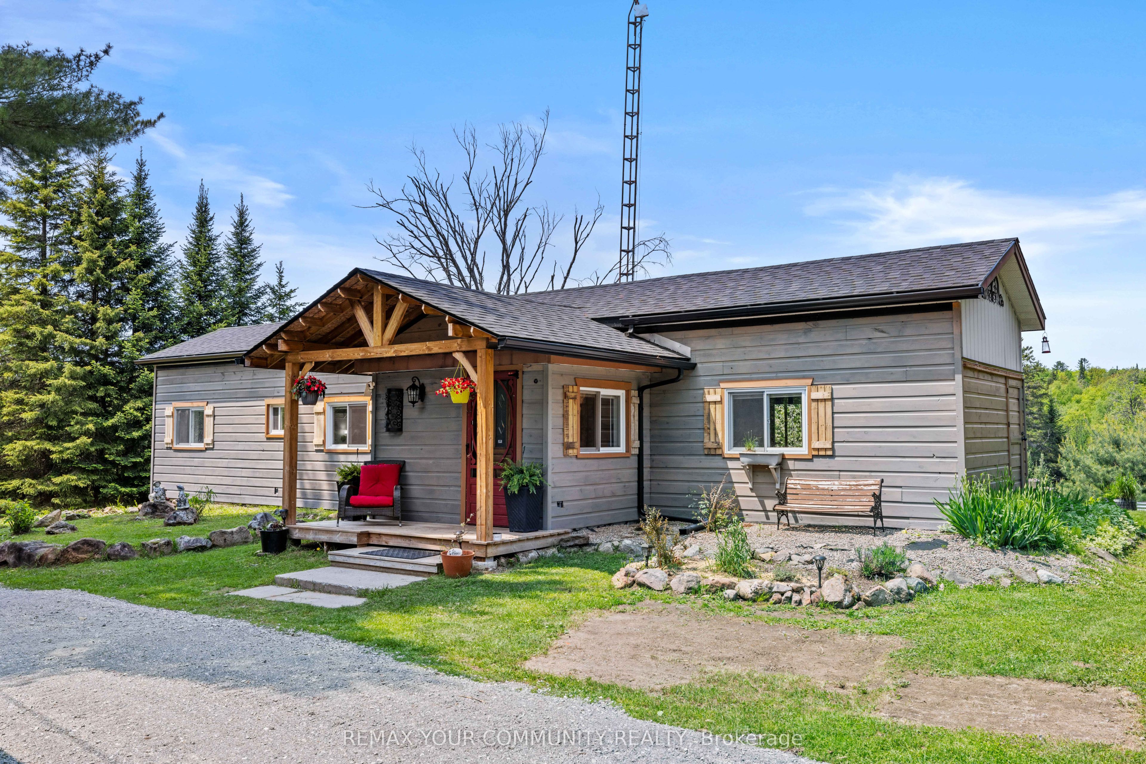 1009 Summerville Road, Highlands East, ON K0M 1R0