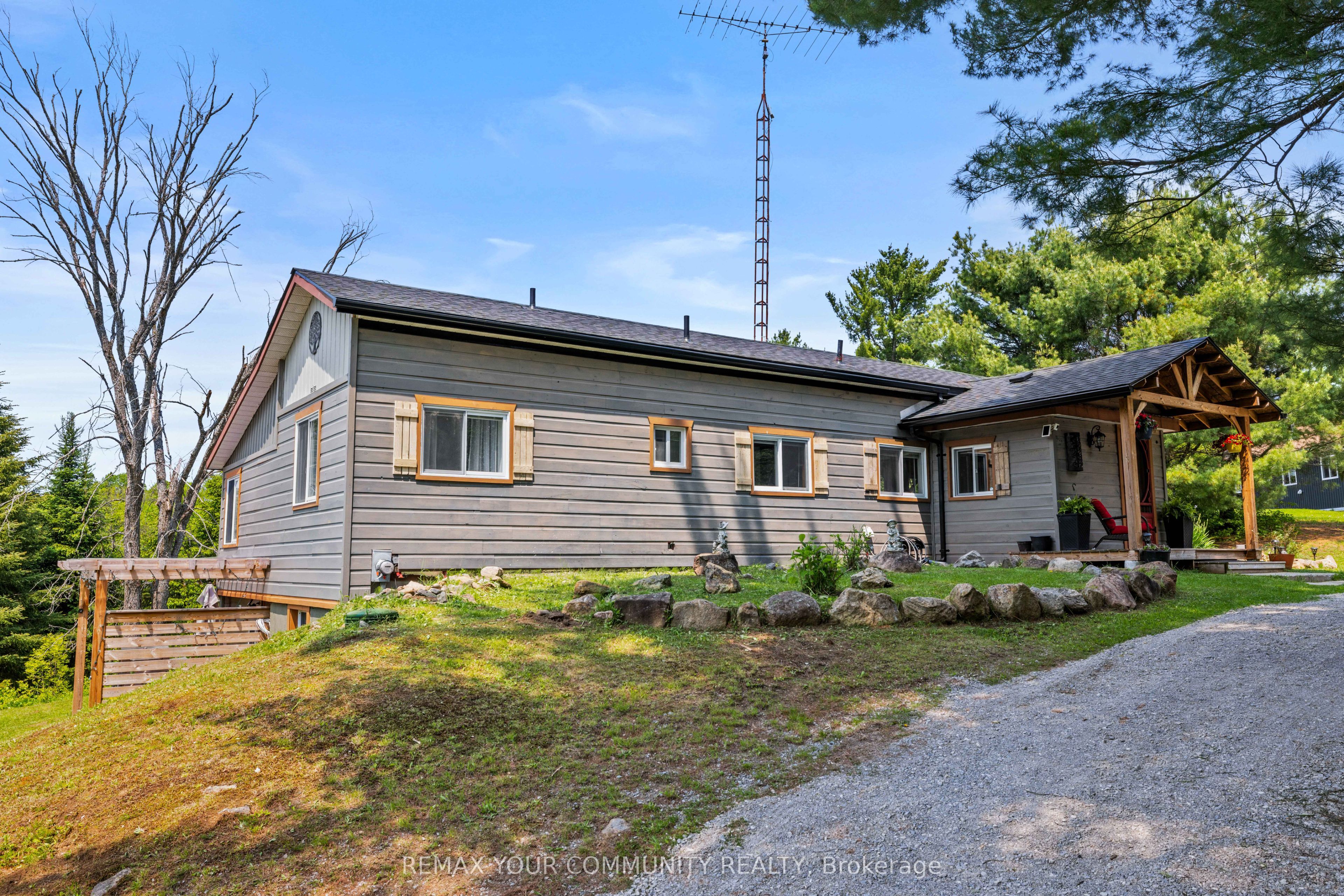 1009 Summerville Road, Highlands East, ON K0M 1R0 photo 2
