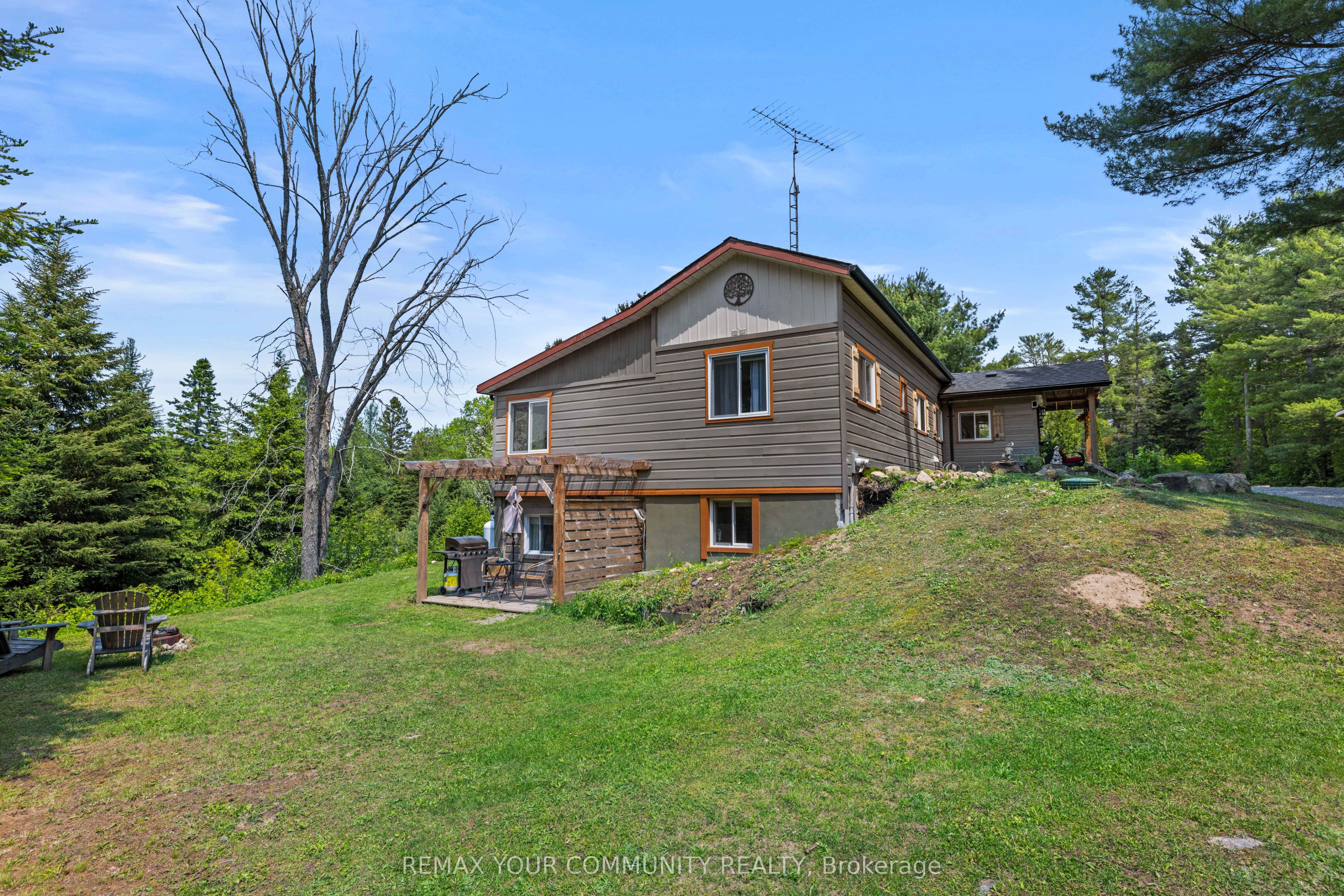 1009 Summerville Road, Highlands East, ON K0M 1R0 photo 3