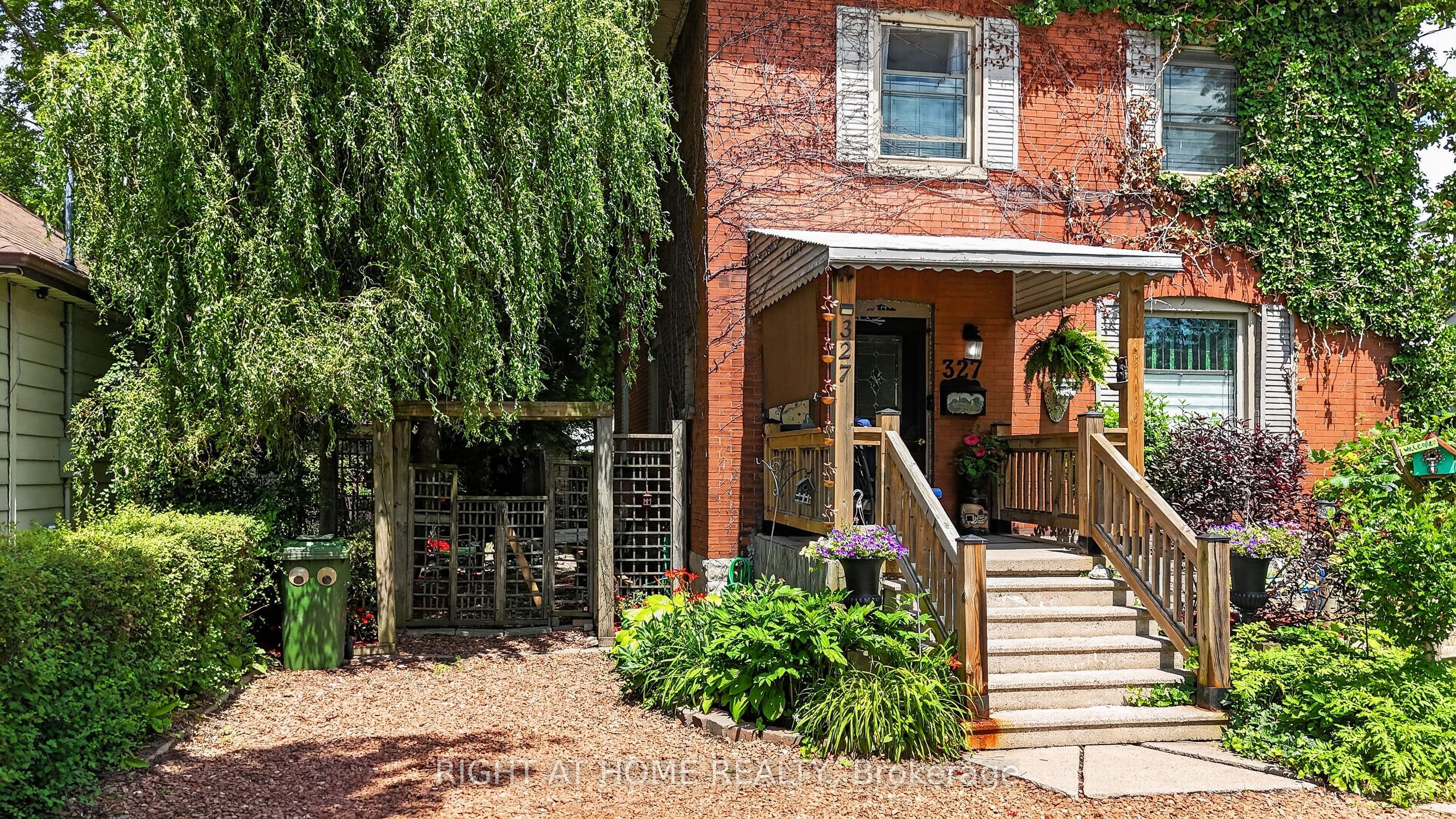327 Wellington Street, St. Thomas, ON N5R 2T2 photo 3