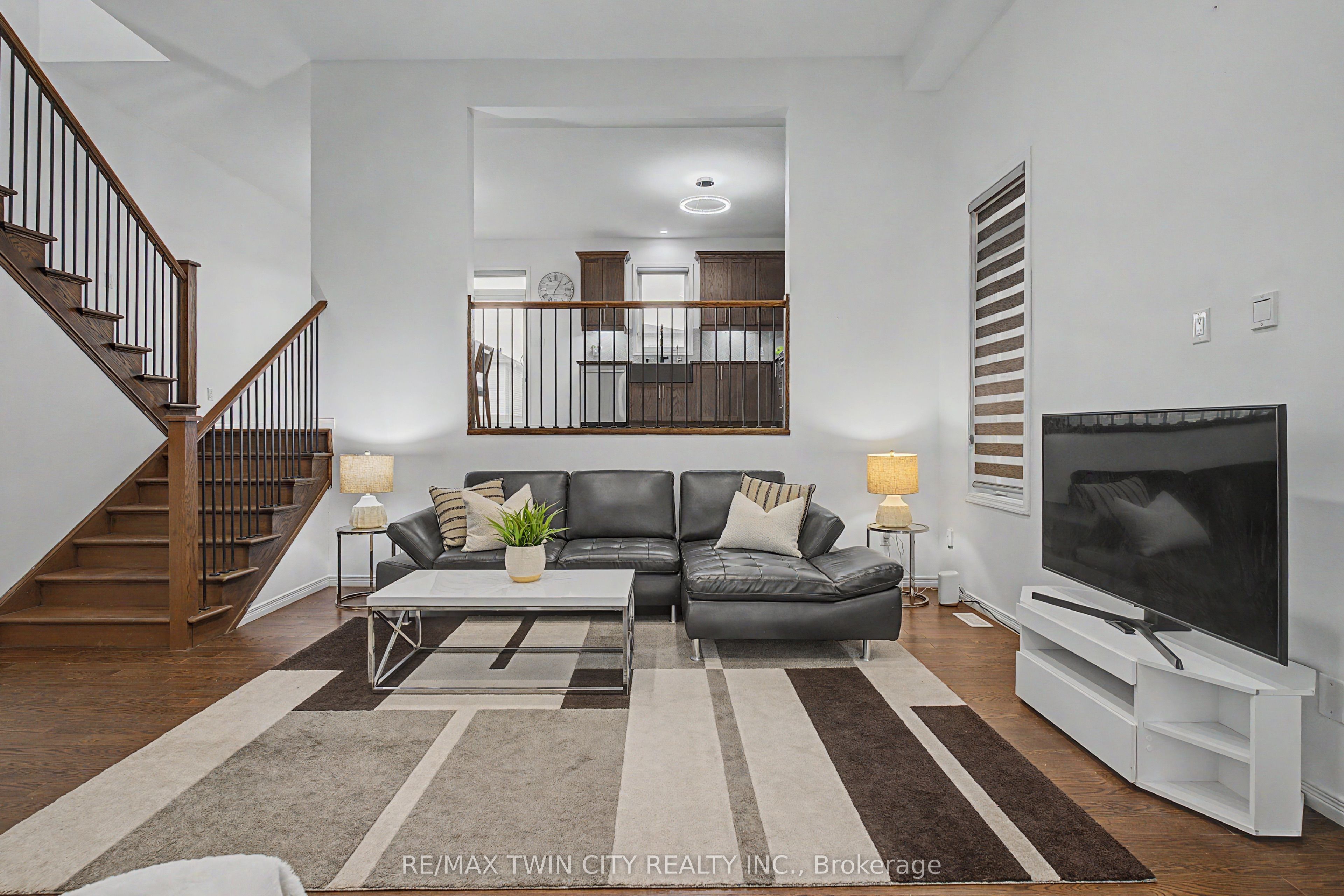 79 Beauchamp Drive, Cambridge, ON N1S 0B9 photo 3