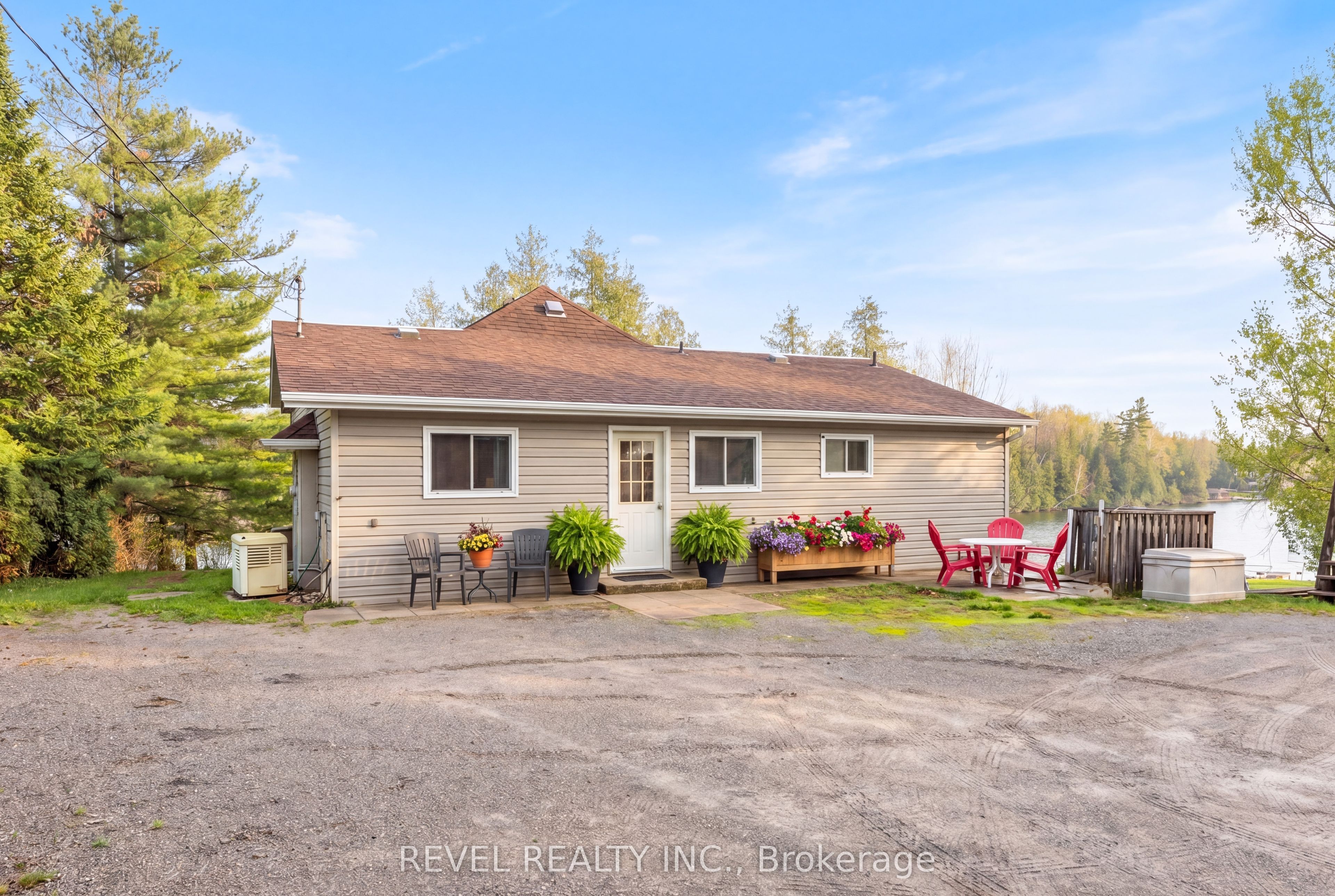 106 Coldstream Road, Kawartha Lakes, ON K0M 1N0