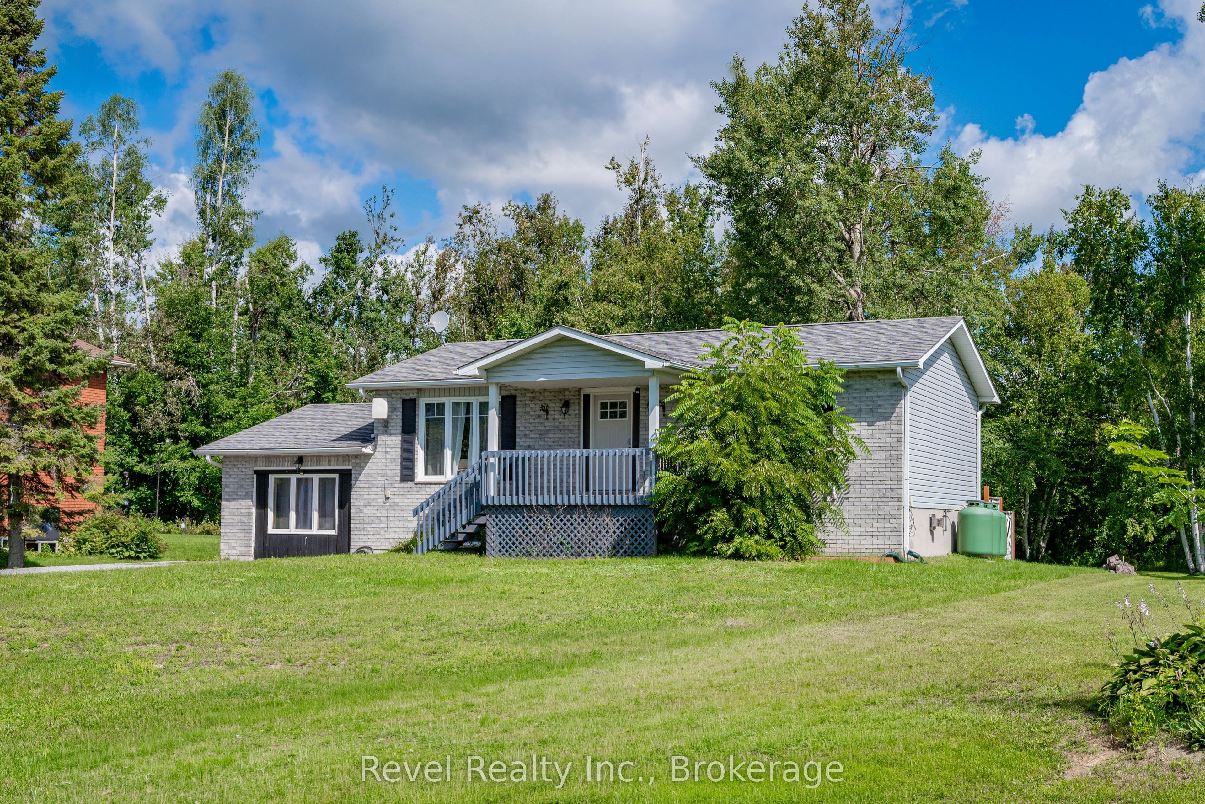 40 Greenwood Crescent, Kawartha Lakes, ON K0M 2T0 photo 3