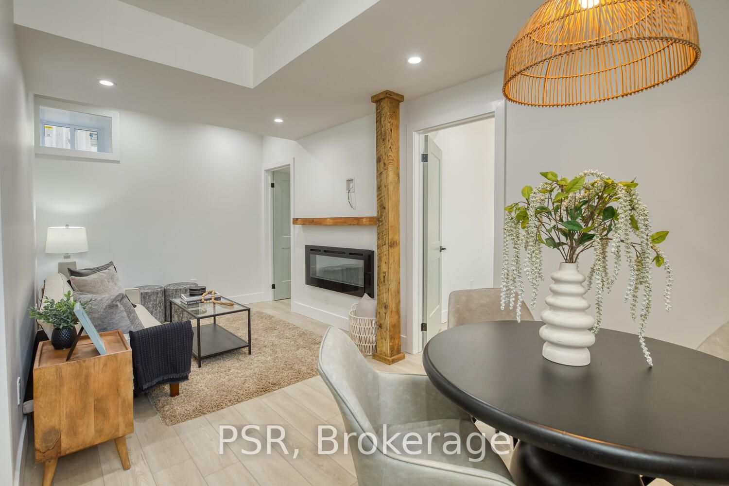 51 Dupont Street E C, Waterloo, ON N2J 2G8