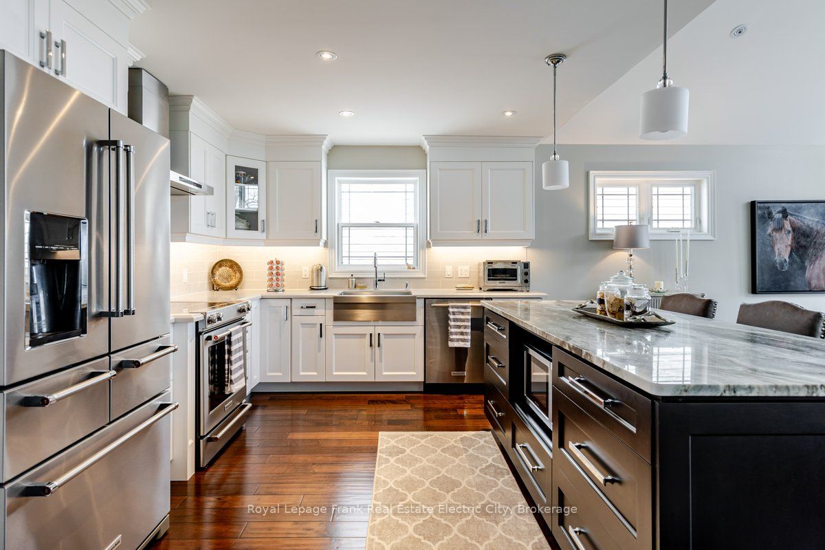 519 Grange Way, Peterborough, ON K9H 0G4 photo 4